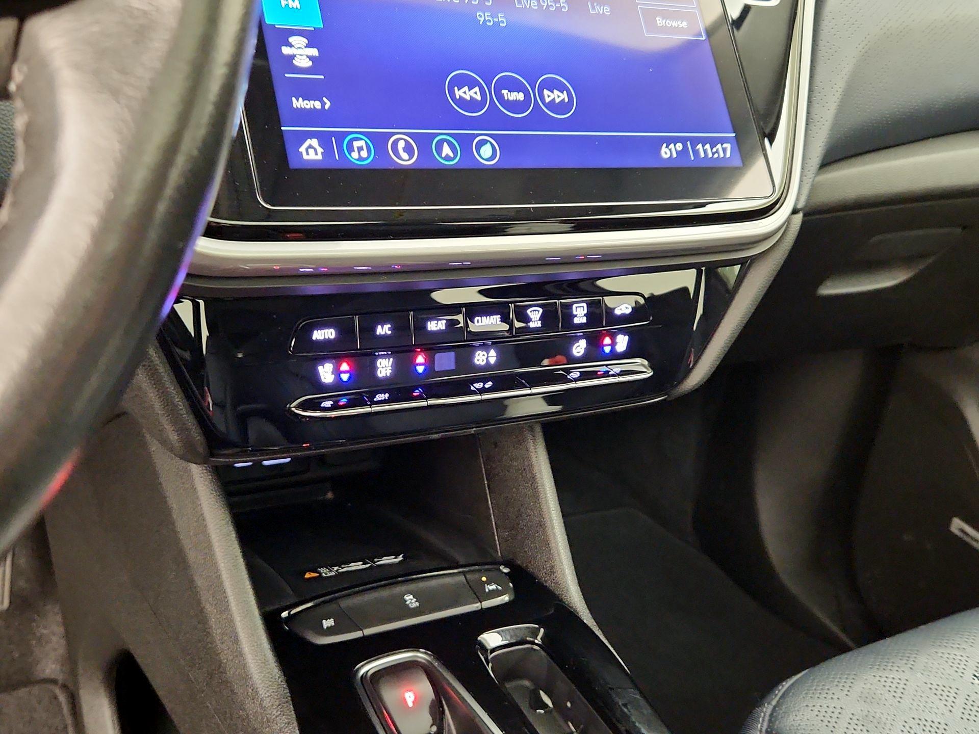 Thumbnail: 2022 Chevrolet Bolt EUV - 17