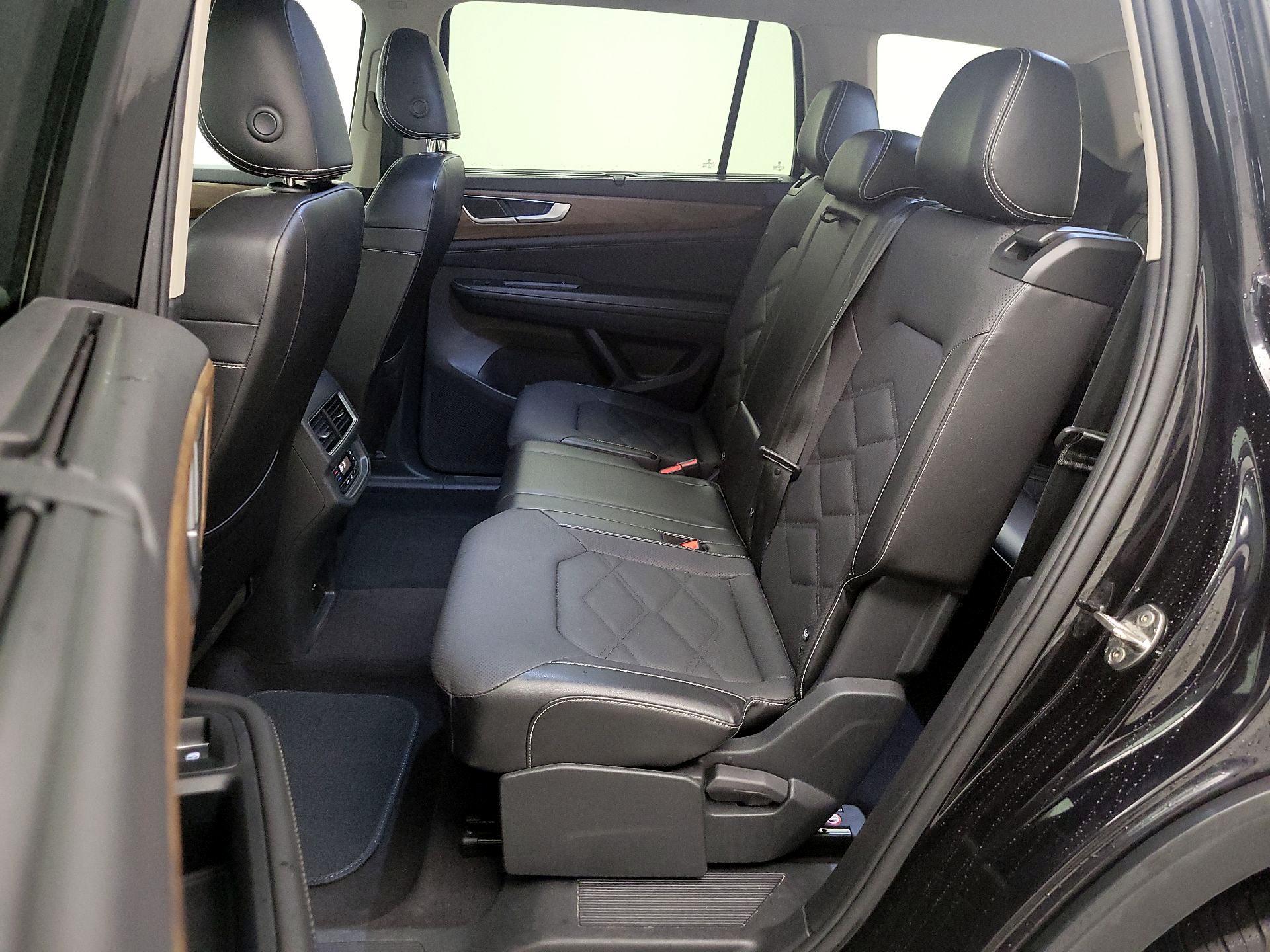 Thumbnail: 2024 Volkswagen Atlas - 20