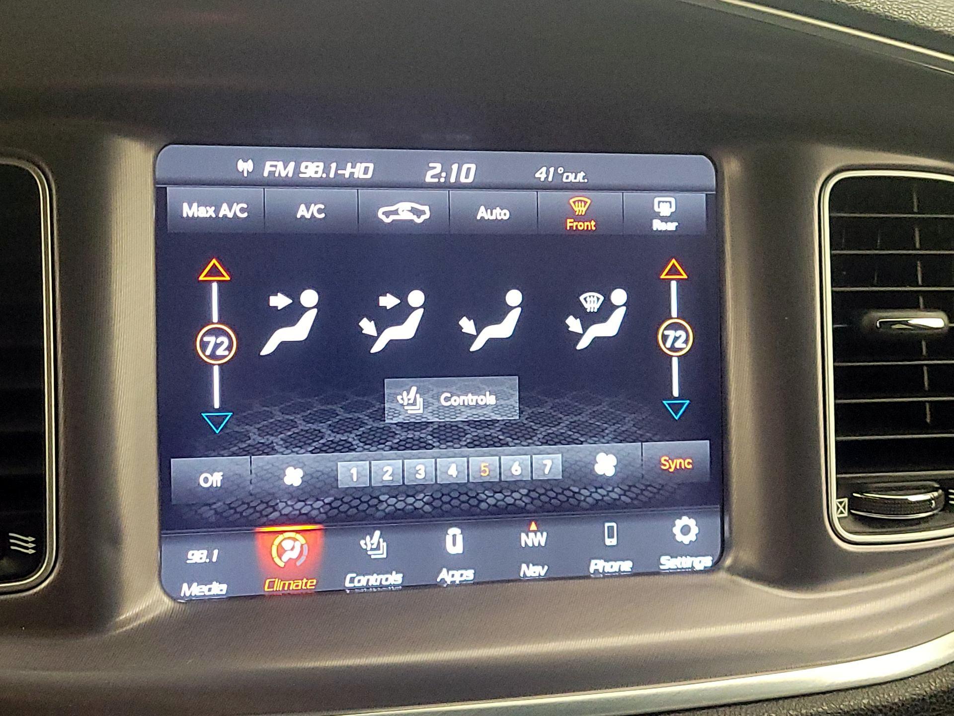 Thumbnail: 2020 Dodge Charger - 17