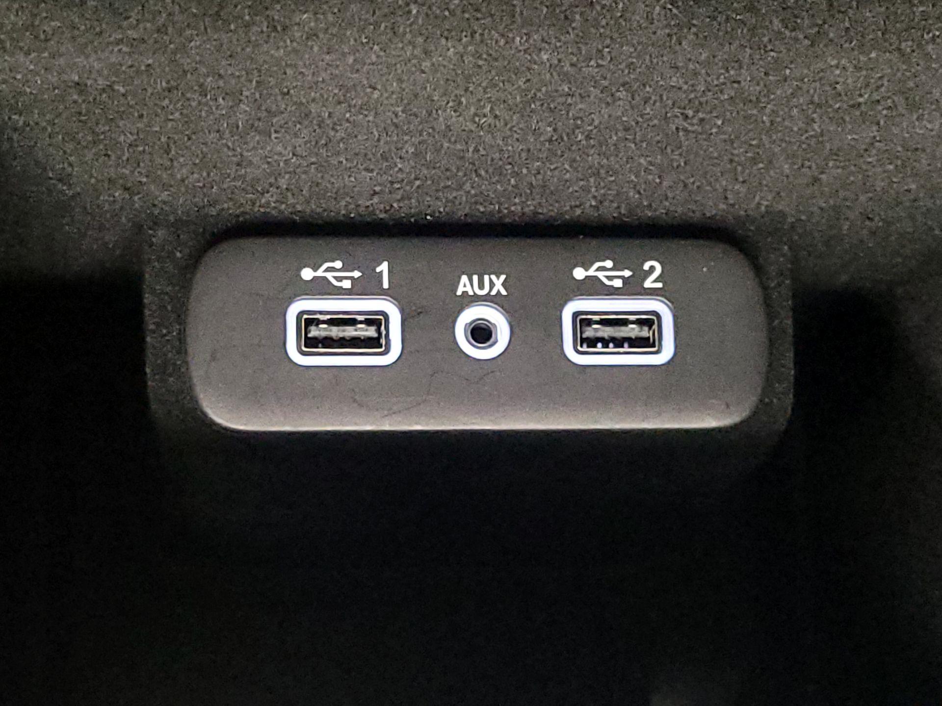 Thumbnail: 2020 Dodge Charger - 19