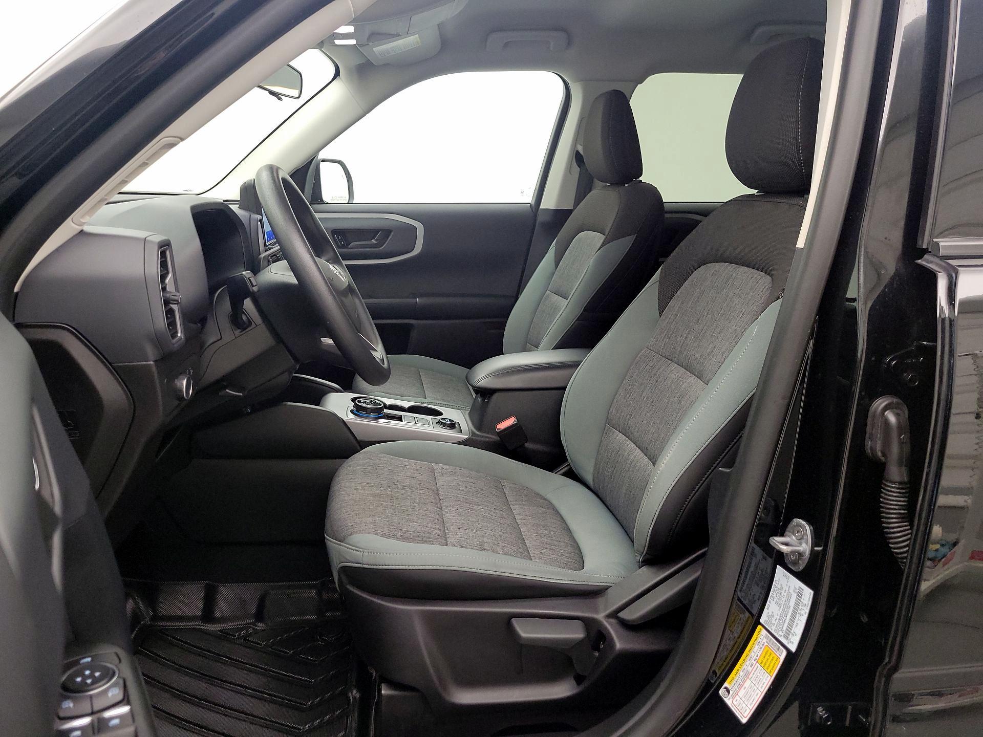 Thumbnail: 2022 Ford Bronco Sport - 11