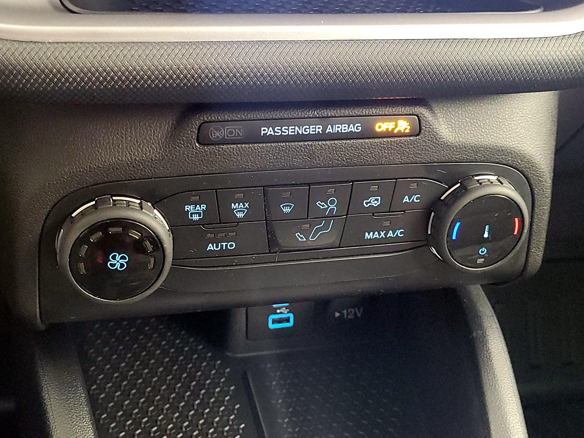 Thumbnail: 2022 Ford Bronco Sport - 16