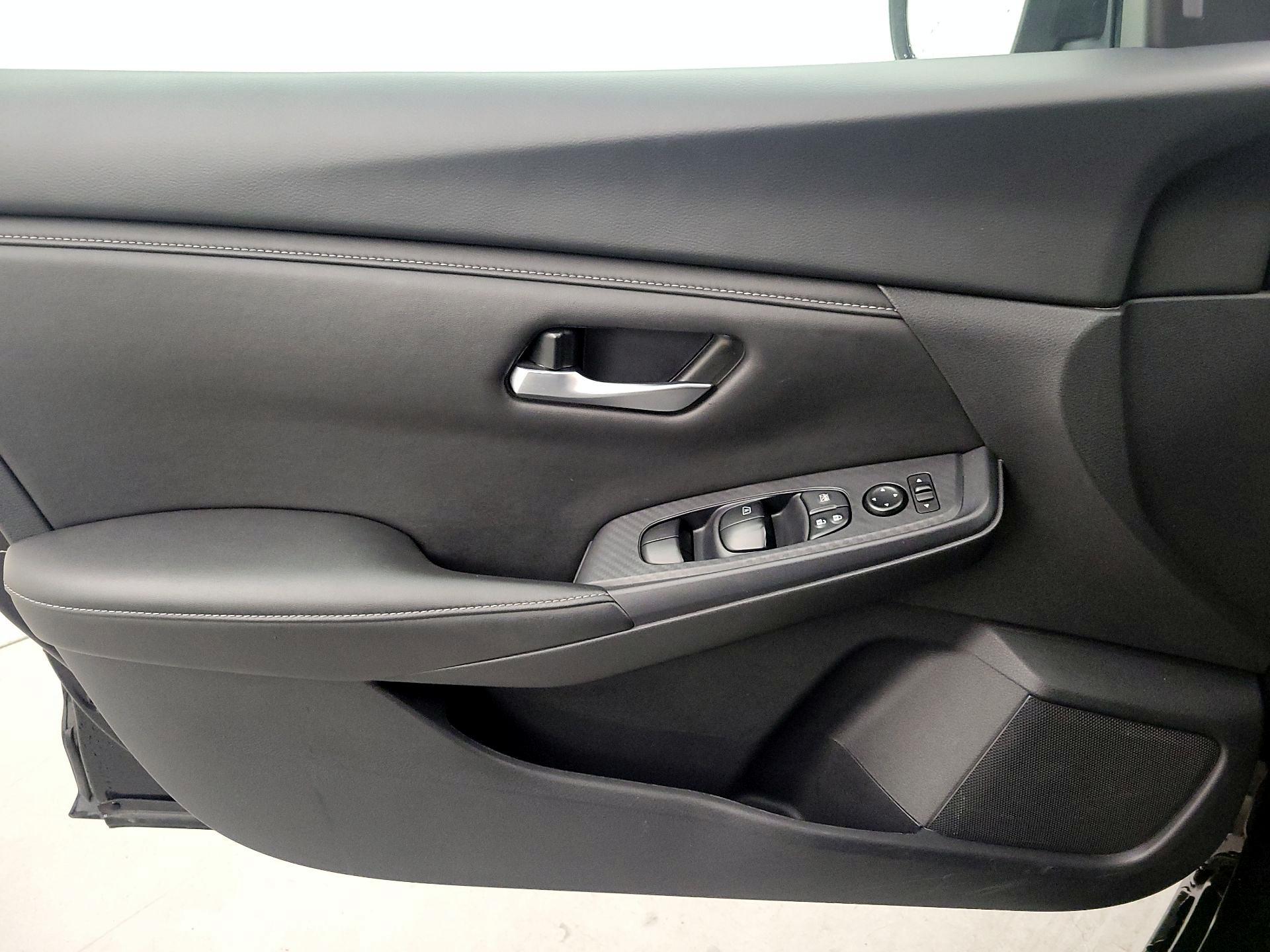 Thumbnail: 2024 Nissan Sentra - 12