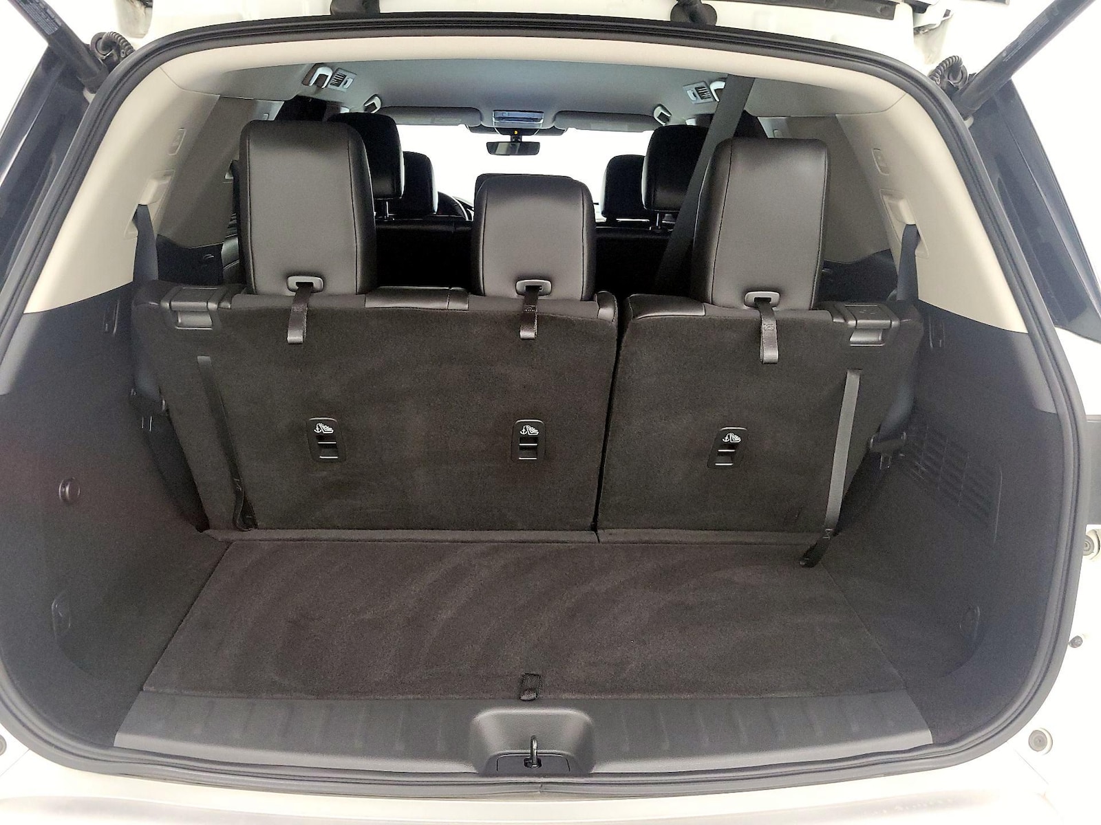 2024 Nissan Pathfinder SL - Photo 23