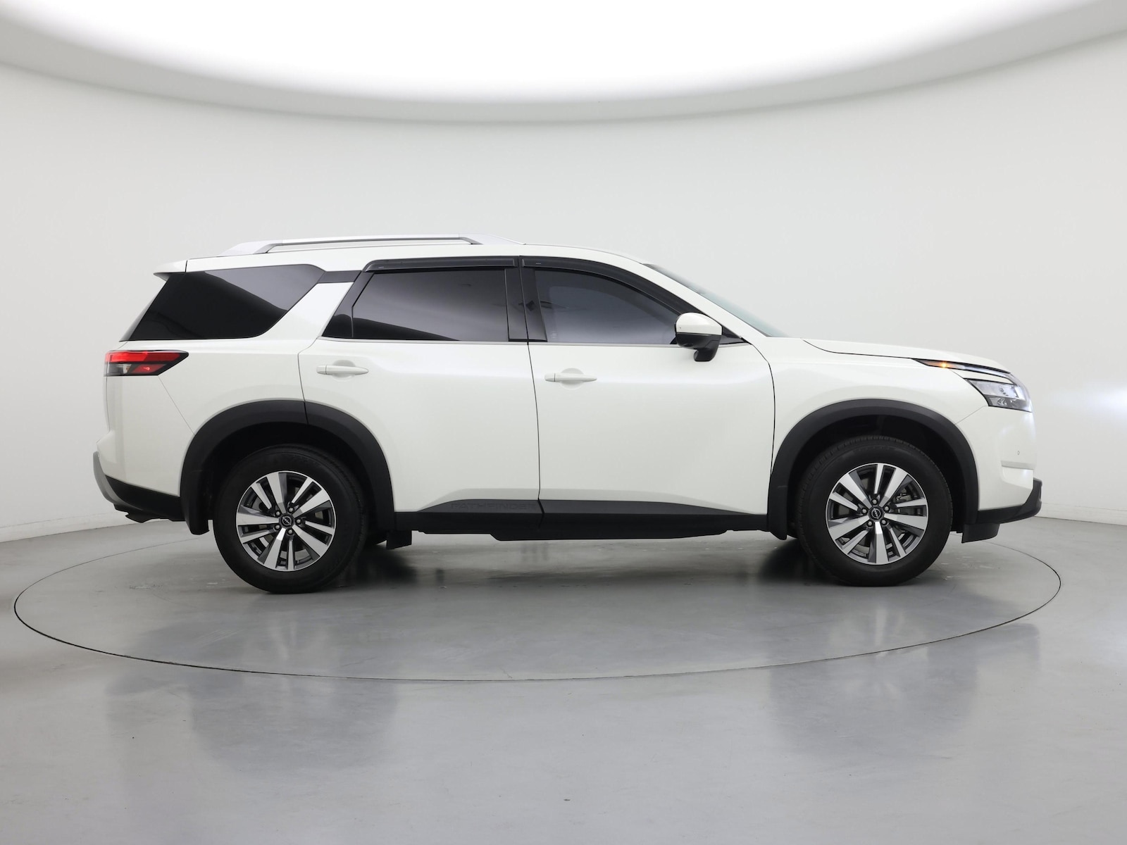 2024 Nissan Pathfinder SL - Photo 8