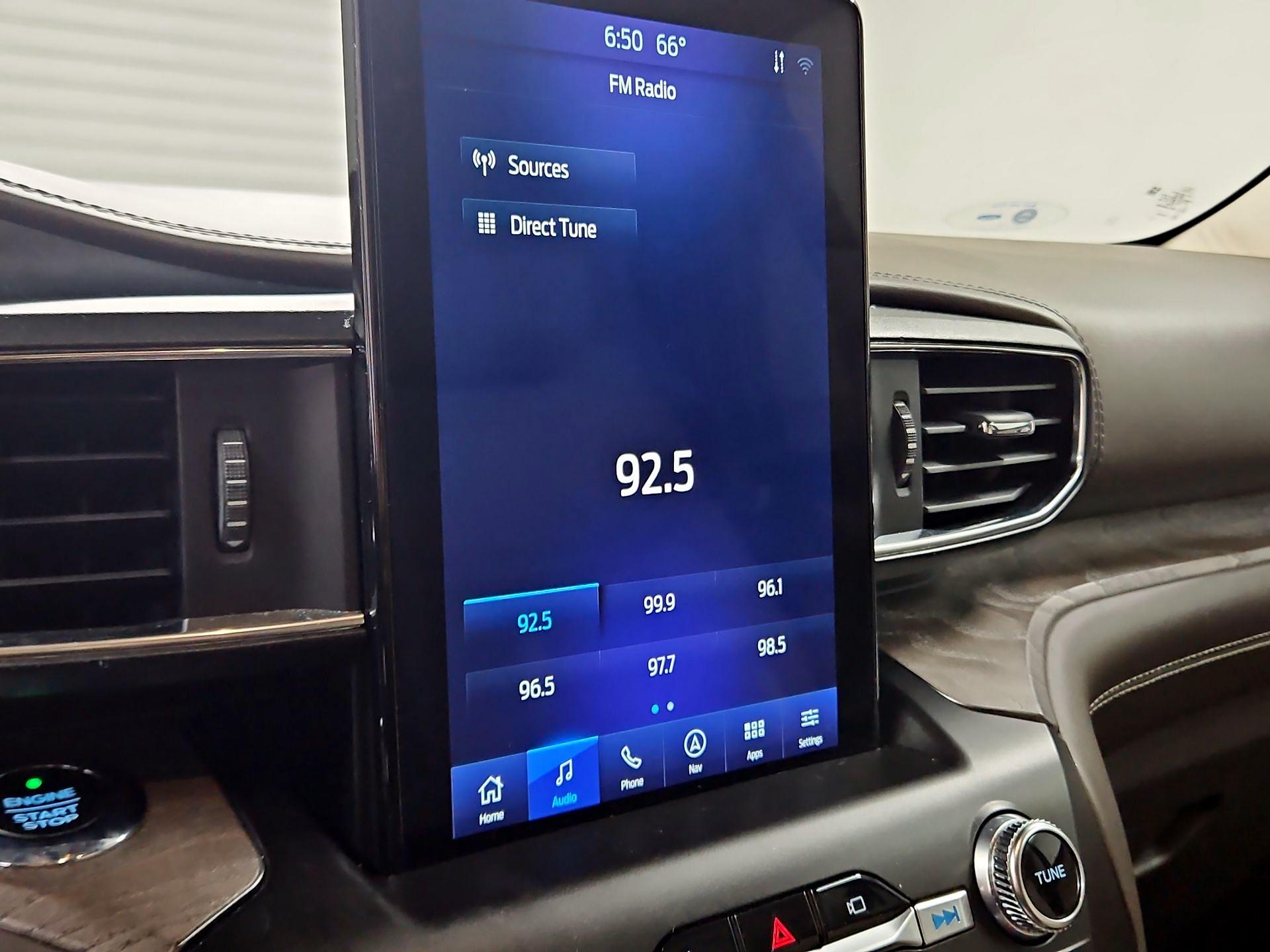 Thumbnail: 2020 Ford Explorer - 16