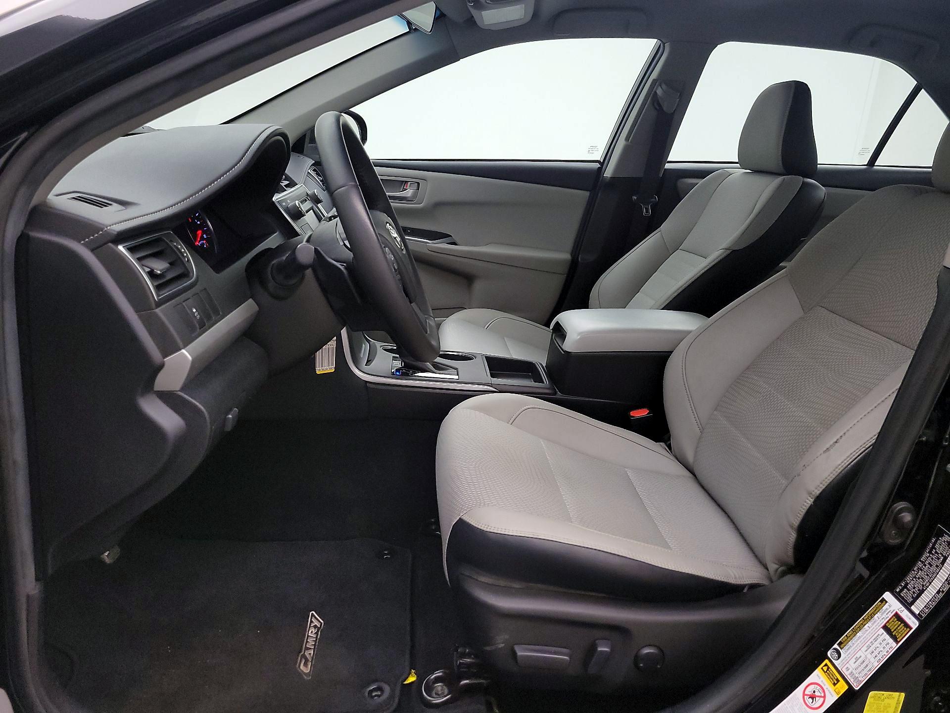 Thumbnail: 2017 Toyota Camry - 11