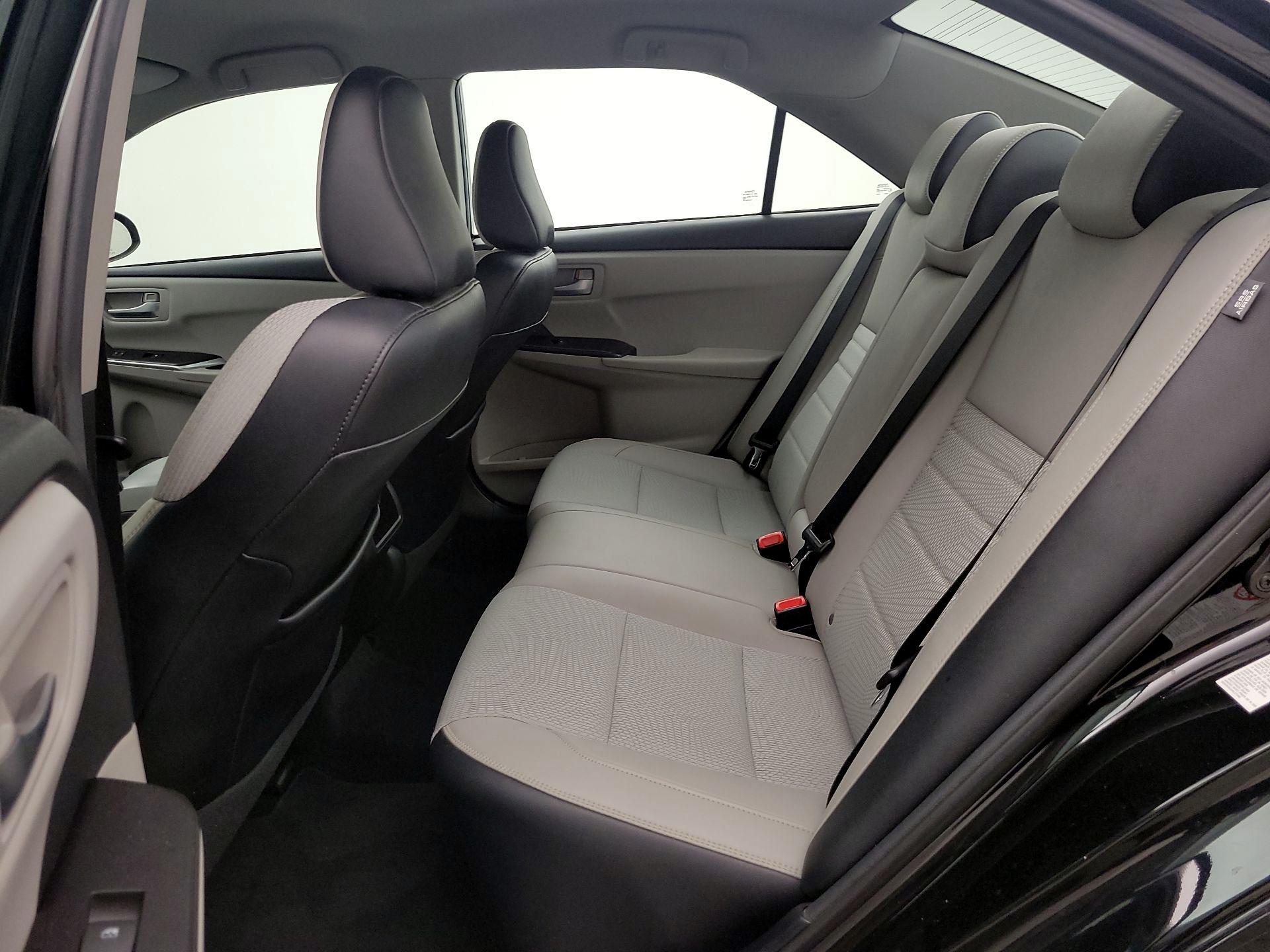 Thumbnail: 2017 Toyota Camry - 19