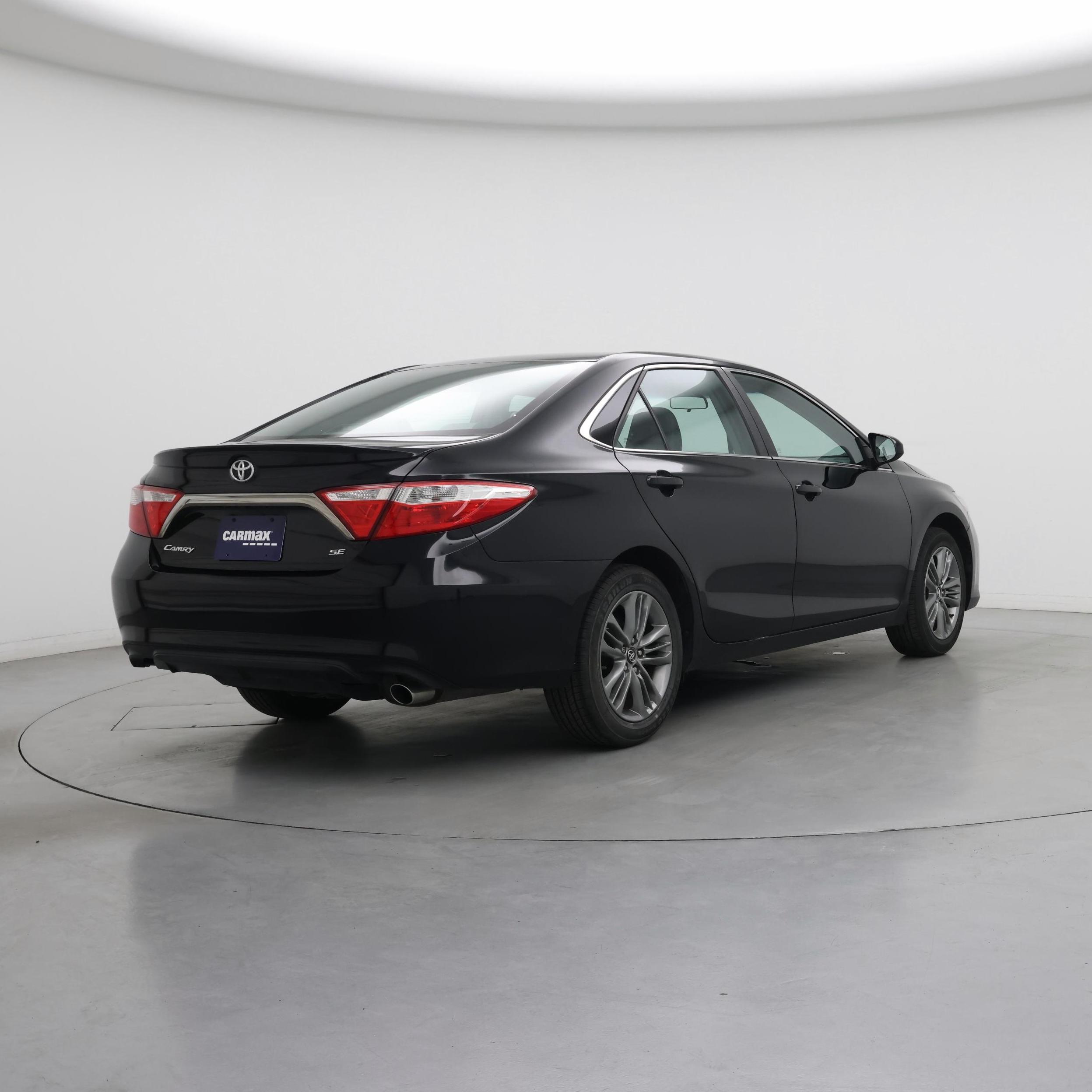 Thumbnail: 2017 Toyota Camry - 8