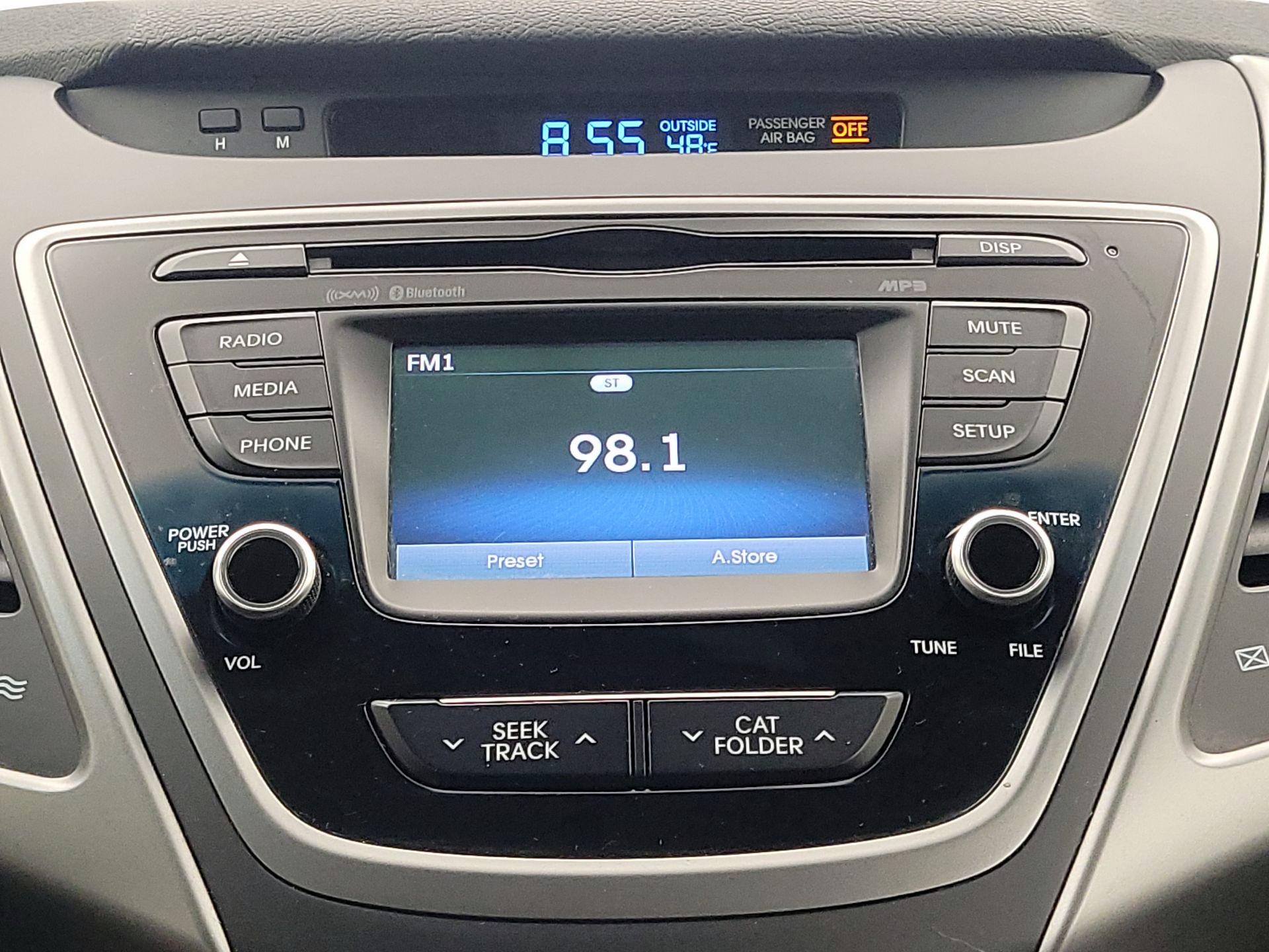 Thumbnail: 2015 Hyundai Elantra - 15