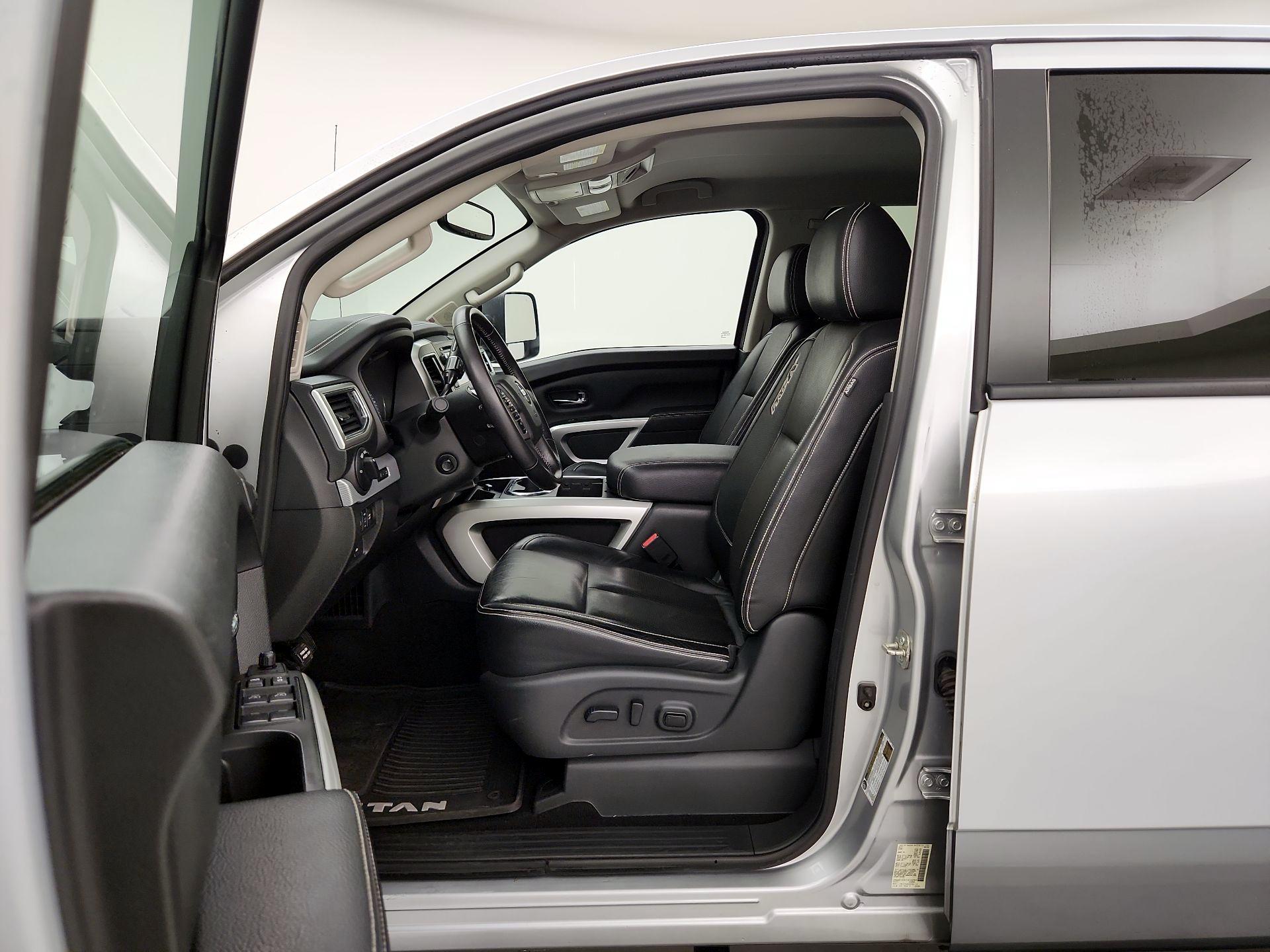 Thumbnail: 2018 Nissan Titan - 11