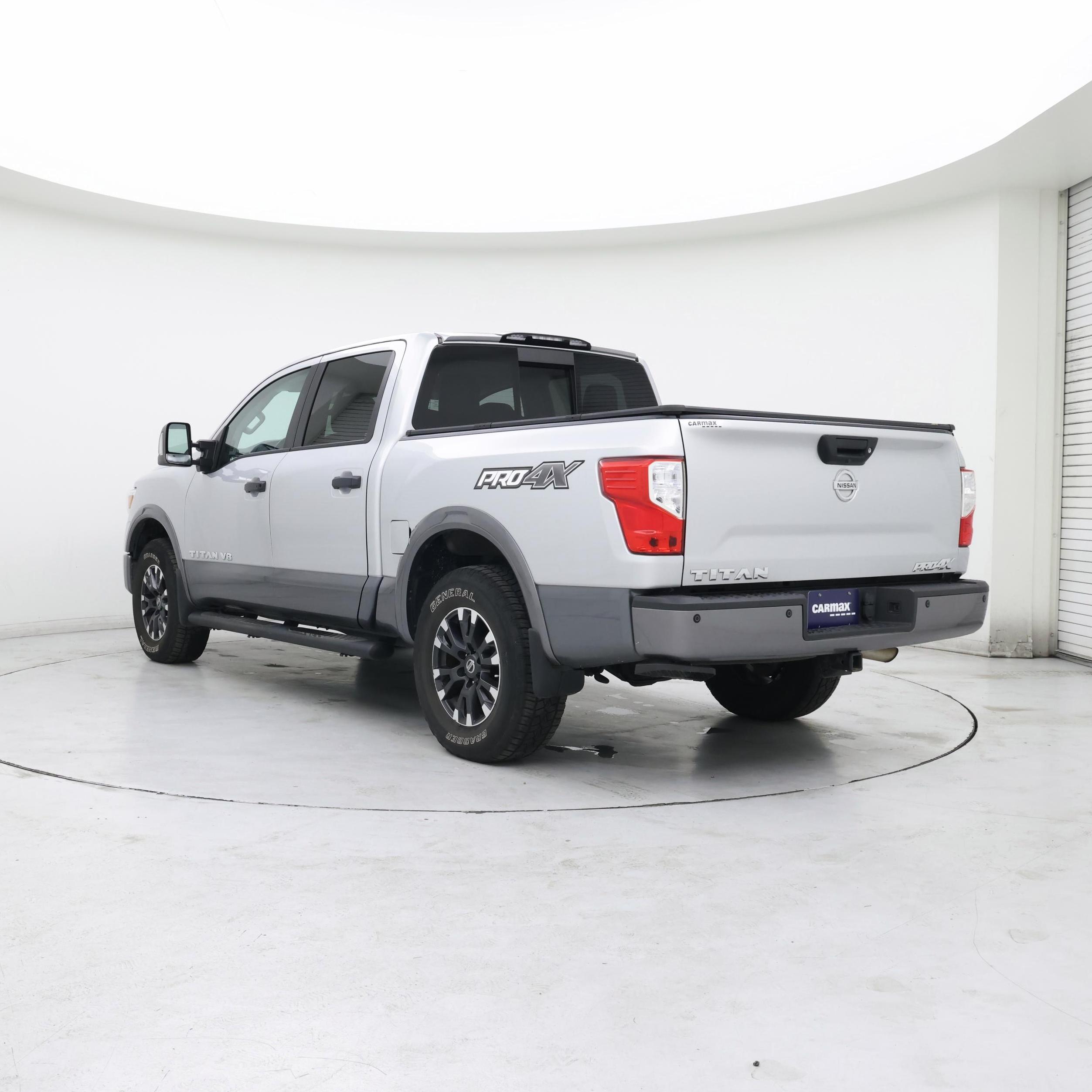 Thumbnail: 2018 Nissan Titan - 2