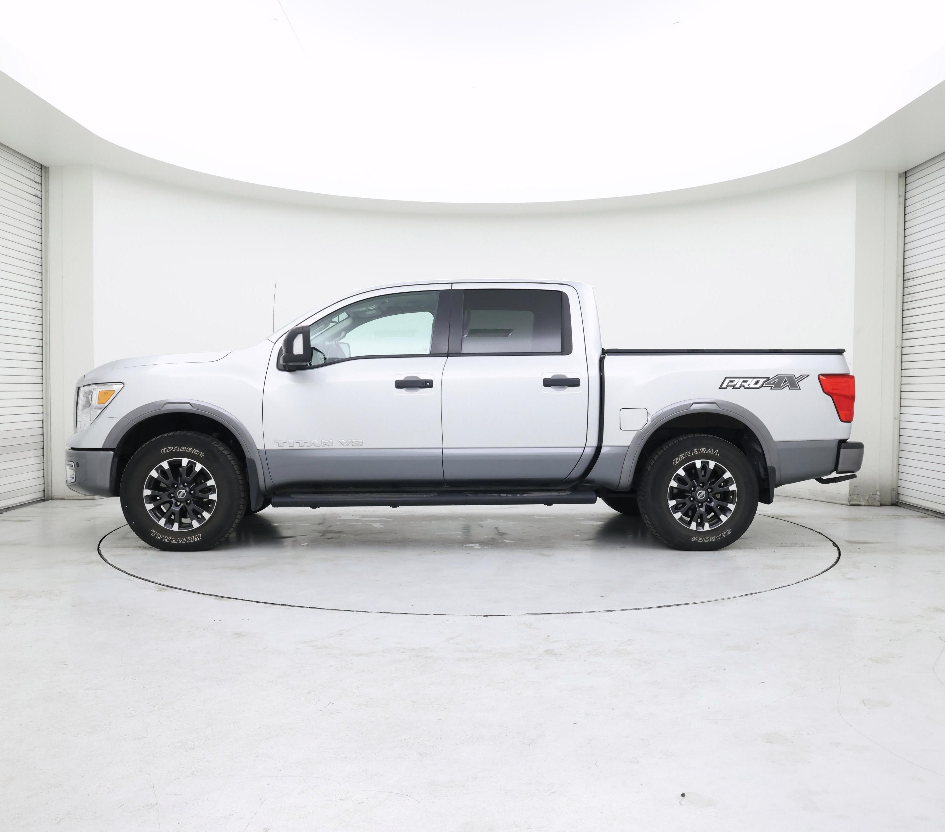 Thumbnail: 2018 Nissan Titan - 3