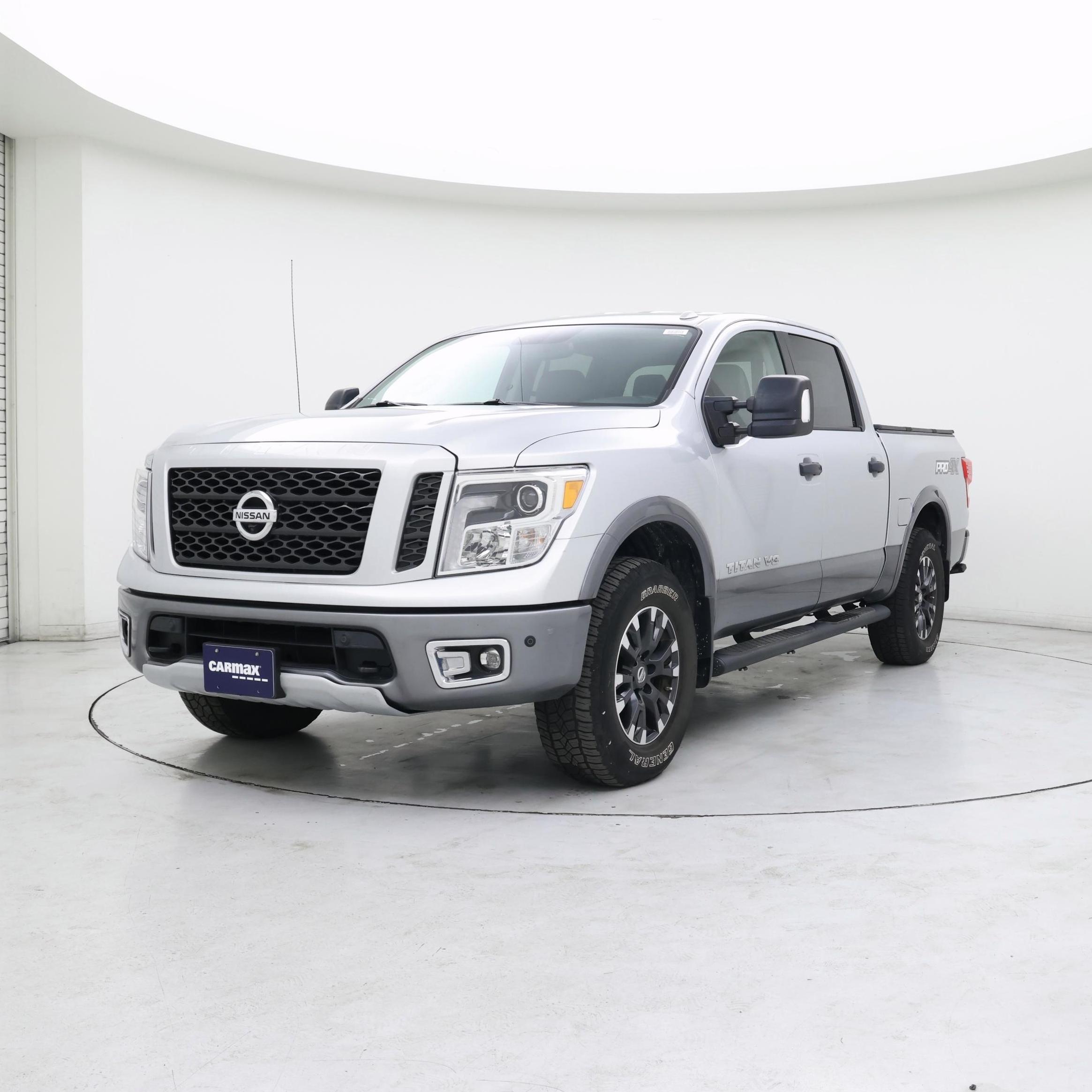 Thumbnail: 2018 Nissan Titan - 4