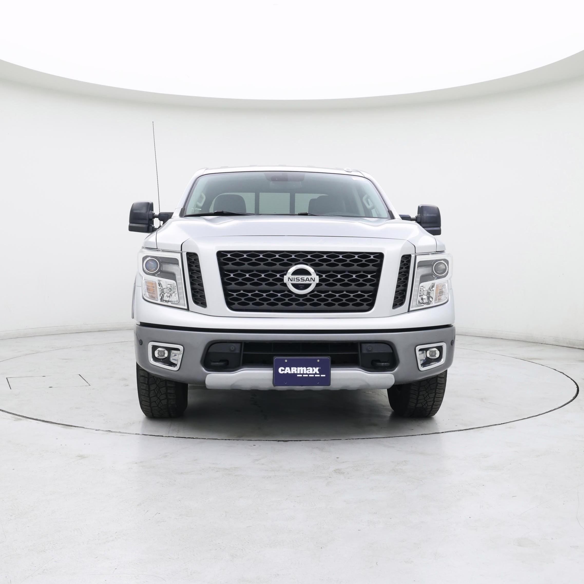 Thumbnail: 2018 Nissan Titan - 5