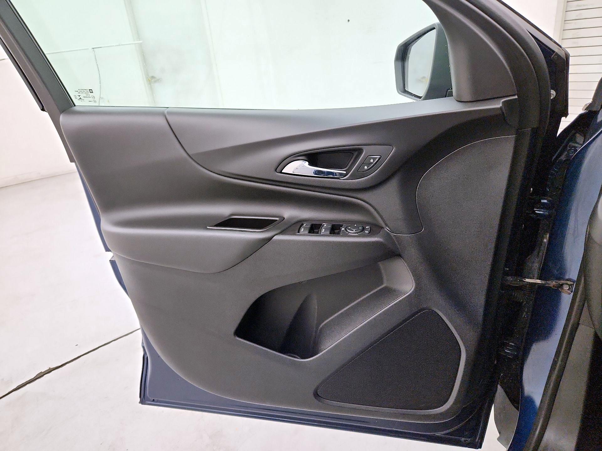 Thumbnail: 2021 Chevrolet Equinox - 12