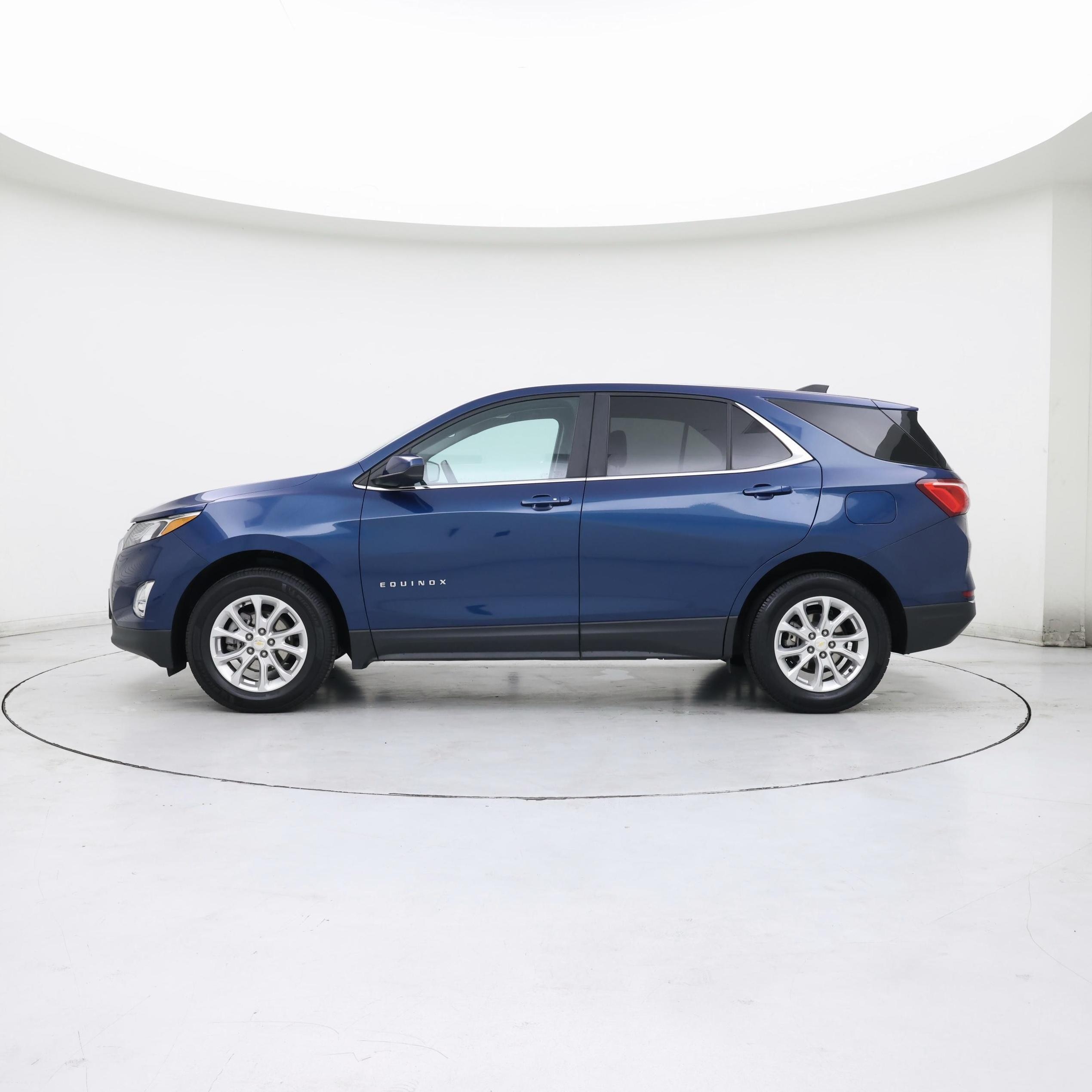 Thumbnail: 2021 Chevrolet Equinox - 3