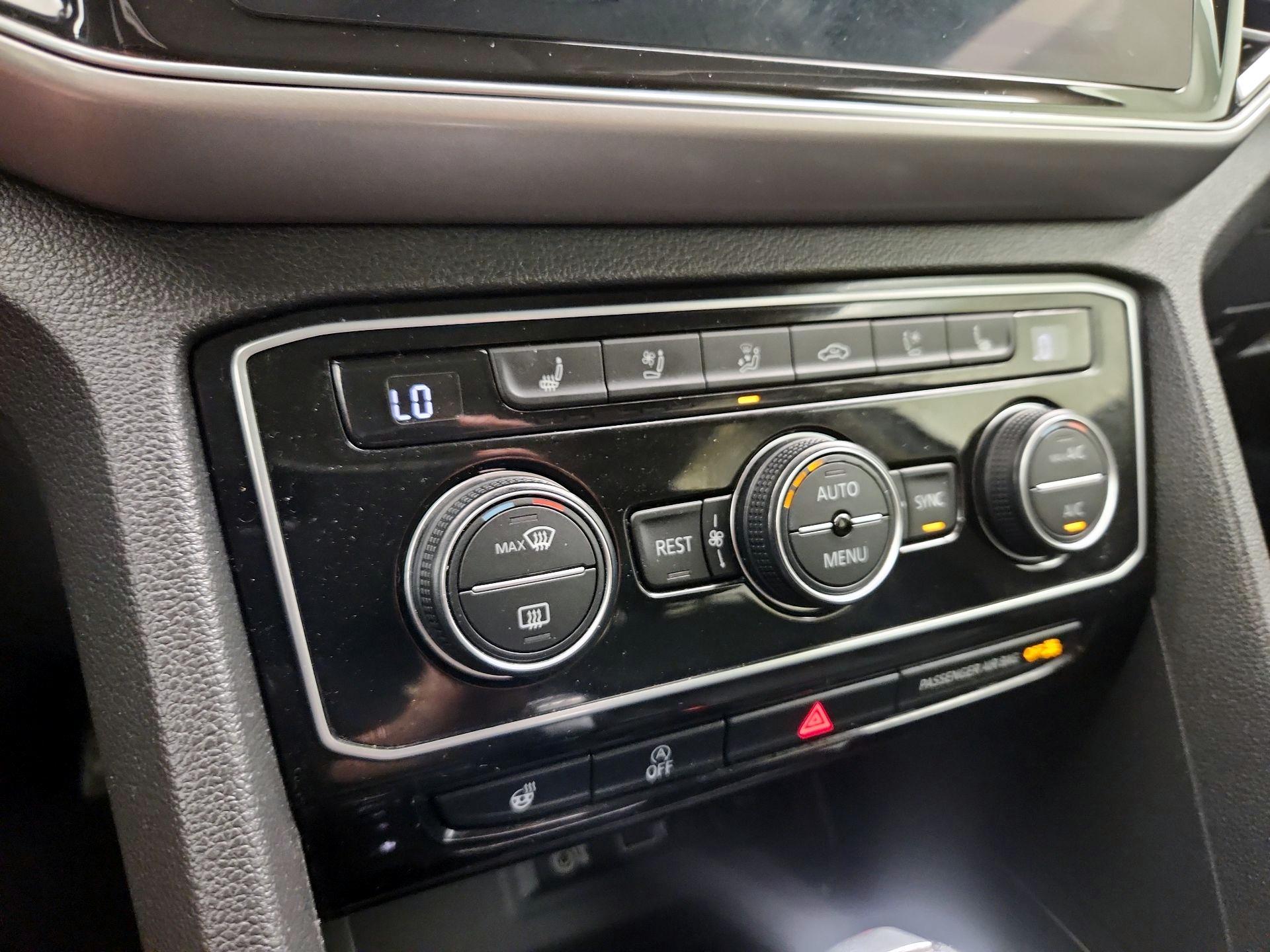 Thumbnail: 2019 Volkswagen Atlas - 17