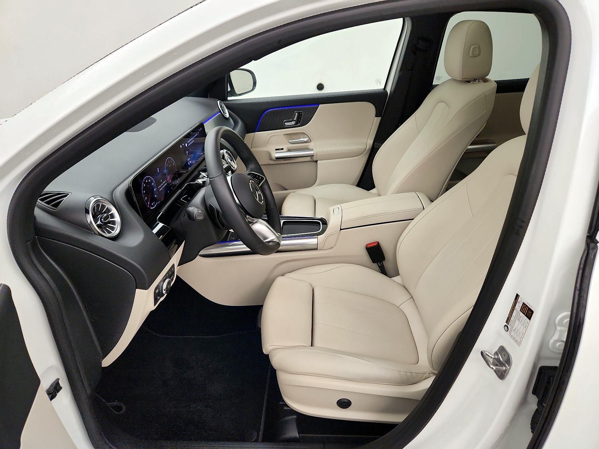 Thumbnail: 2025 Mercedes-Benz GLA - 11