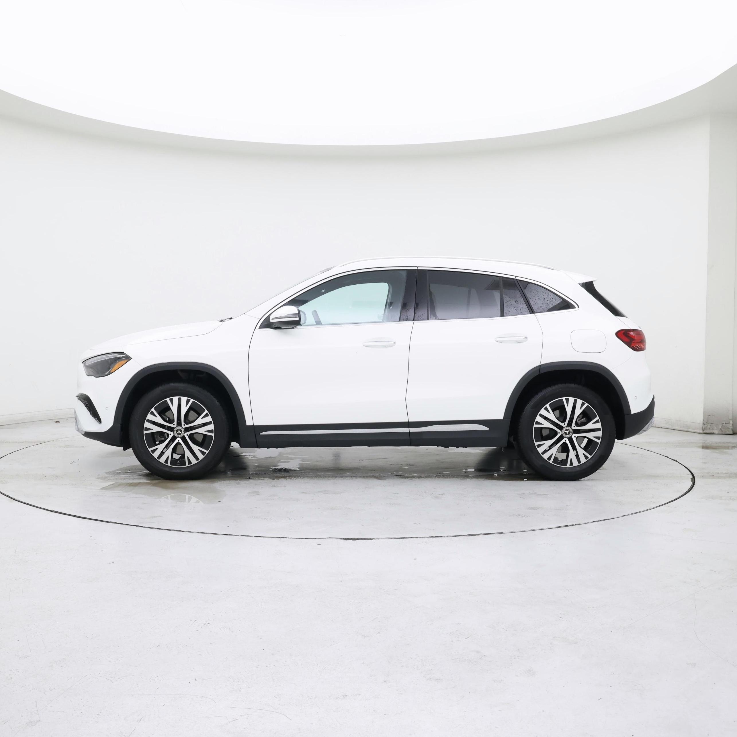 Thumbnail: 2025 Mercedes-Benz GLA - 3