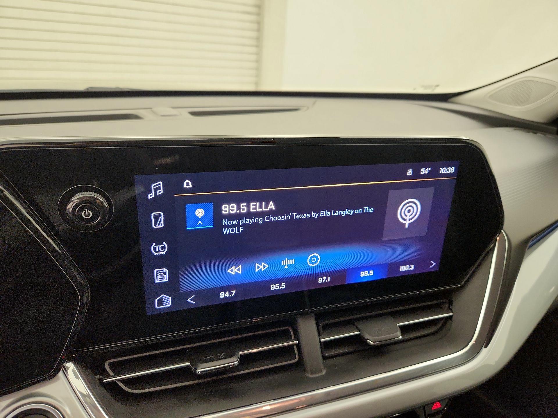 Thumbnail: 2025 Chevrolet Trax - 15