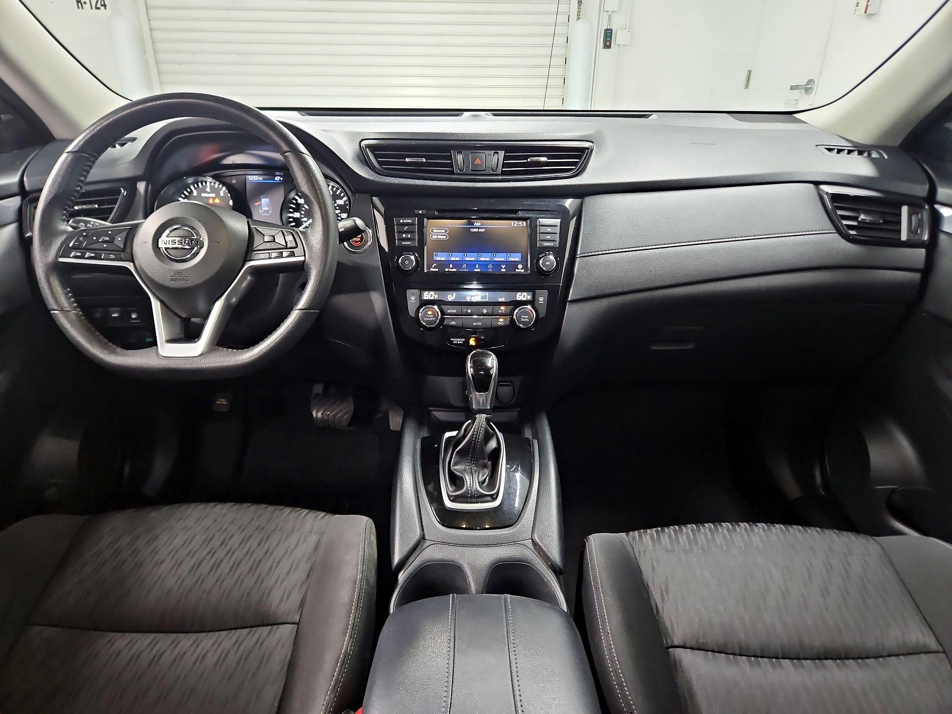 Thumbnail: 2020 Nissan Rogue - 9