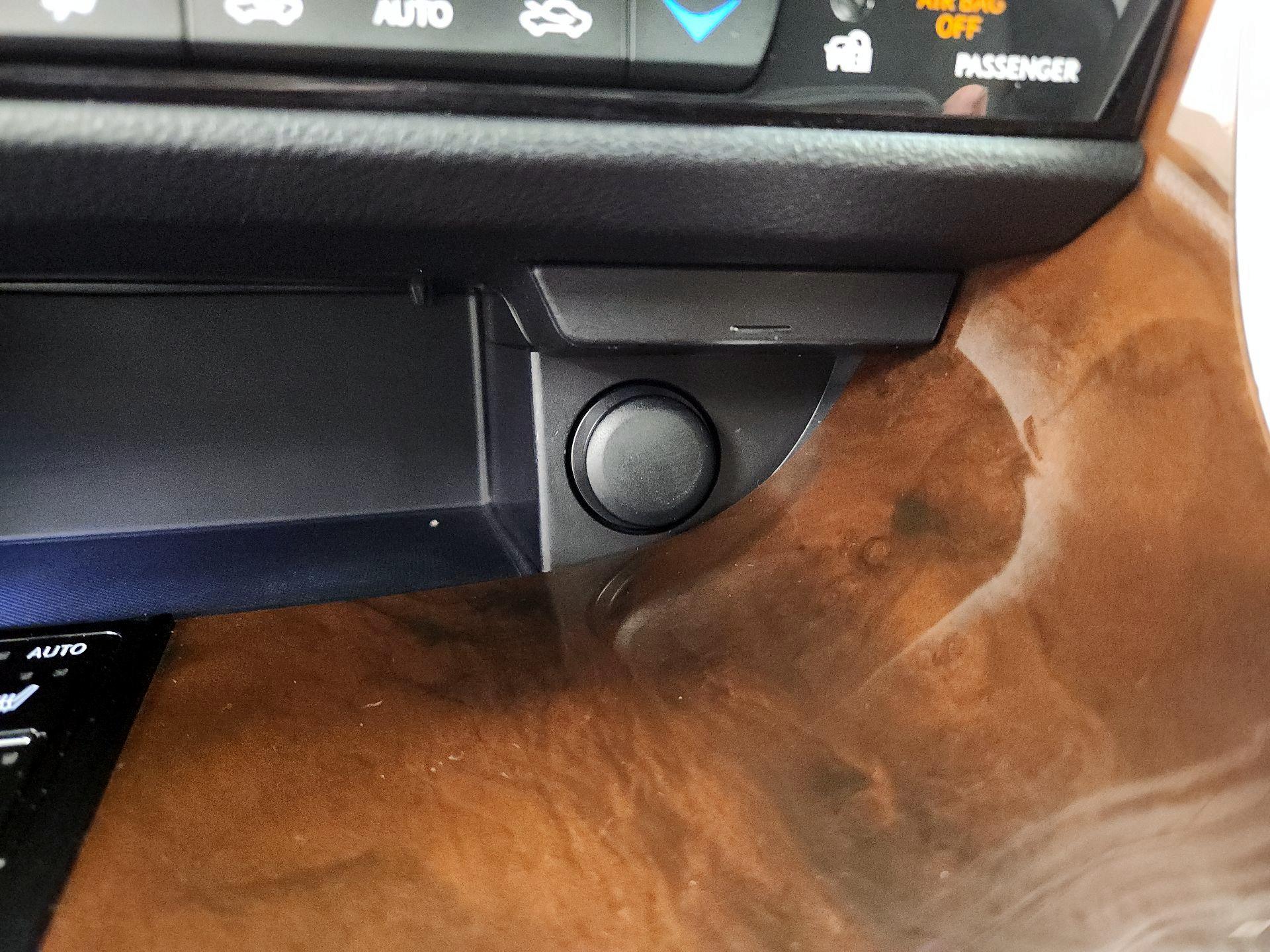 Thumbnail: 2017 Lexus RX - 19