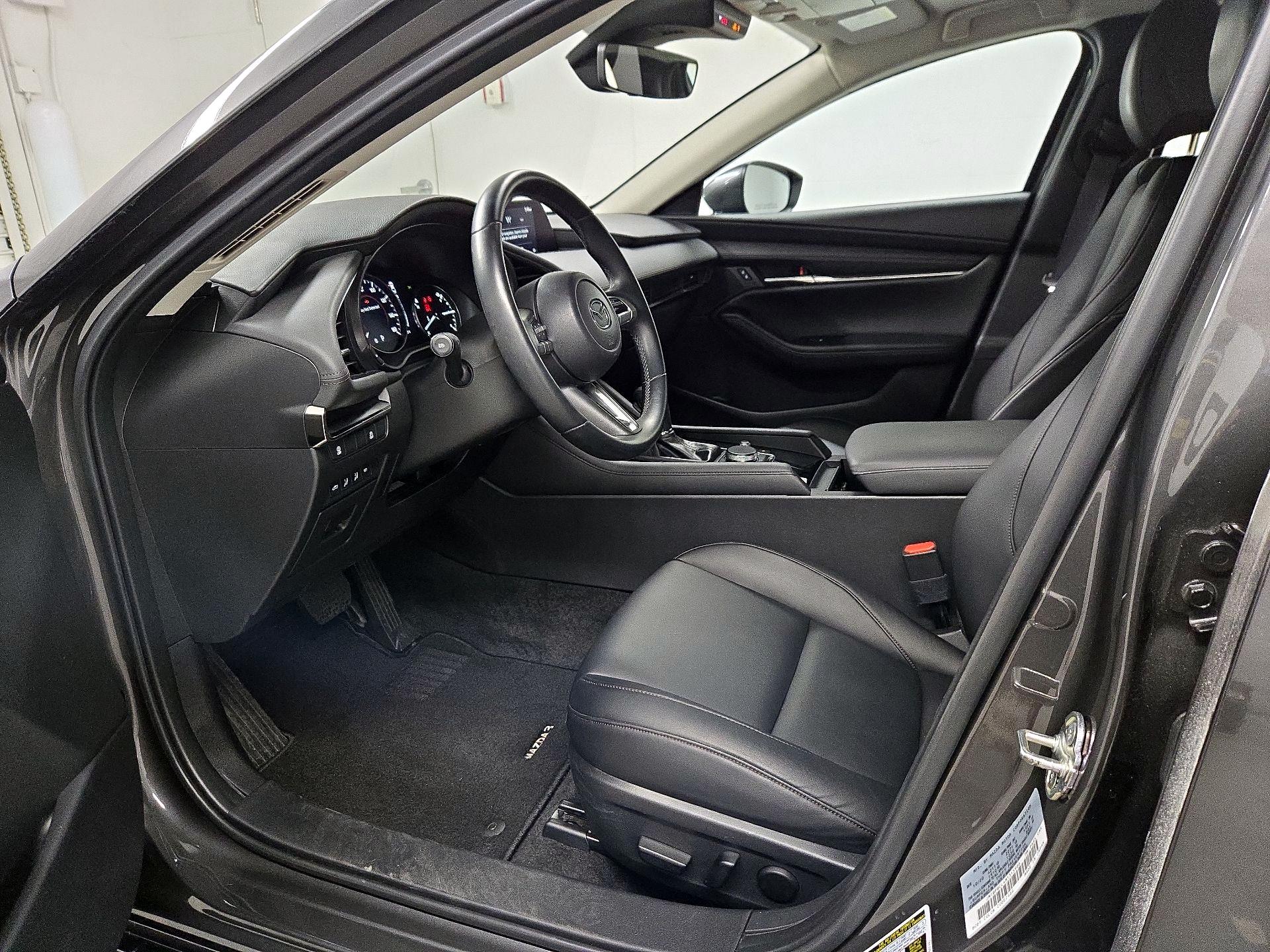 Thumbnail: 2021 Mazda Mazda3 - 11