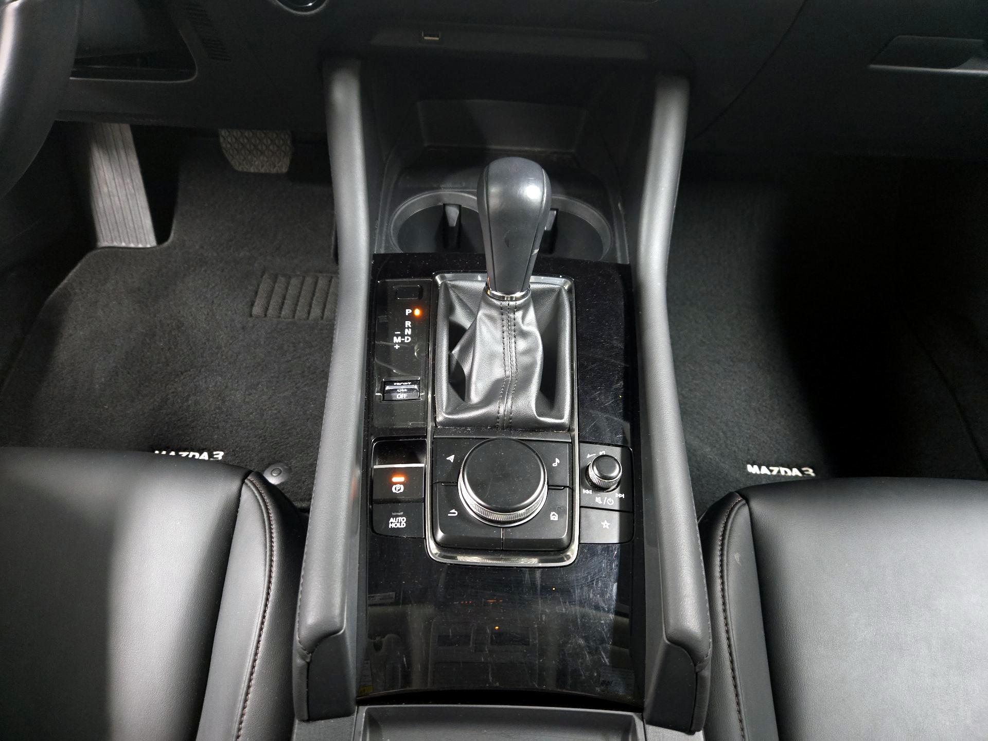 Thumbnail: 2021 Mazda Mazda3 - 18