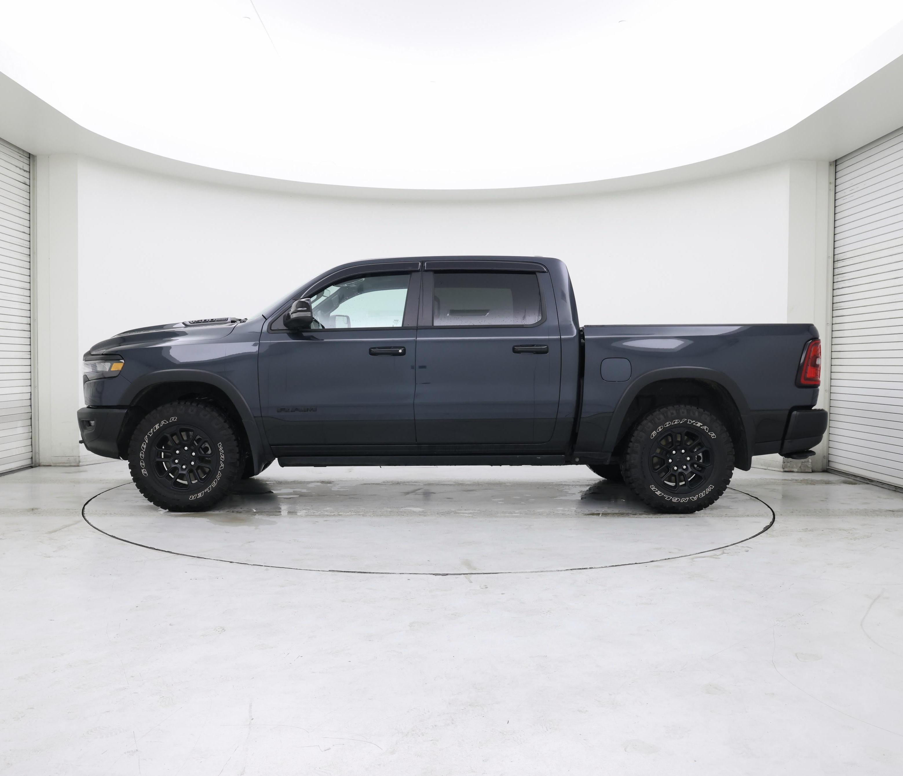 Thumbnail: 2025 RAM 1500 - 3