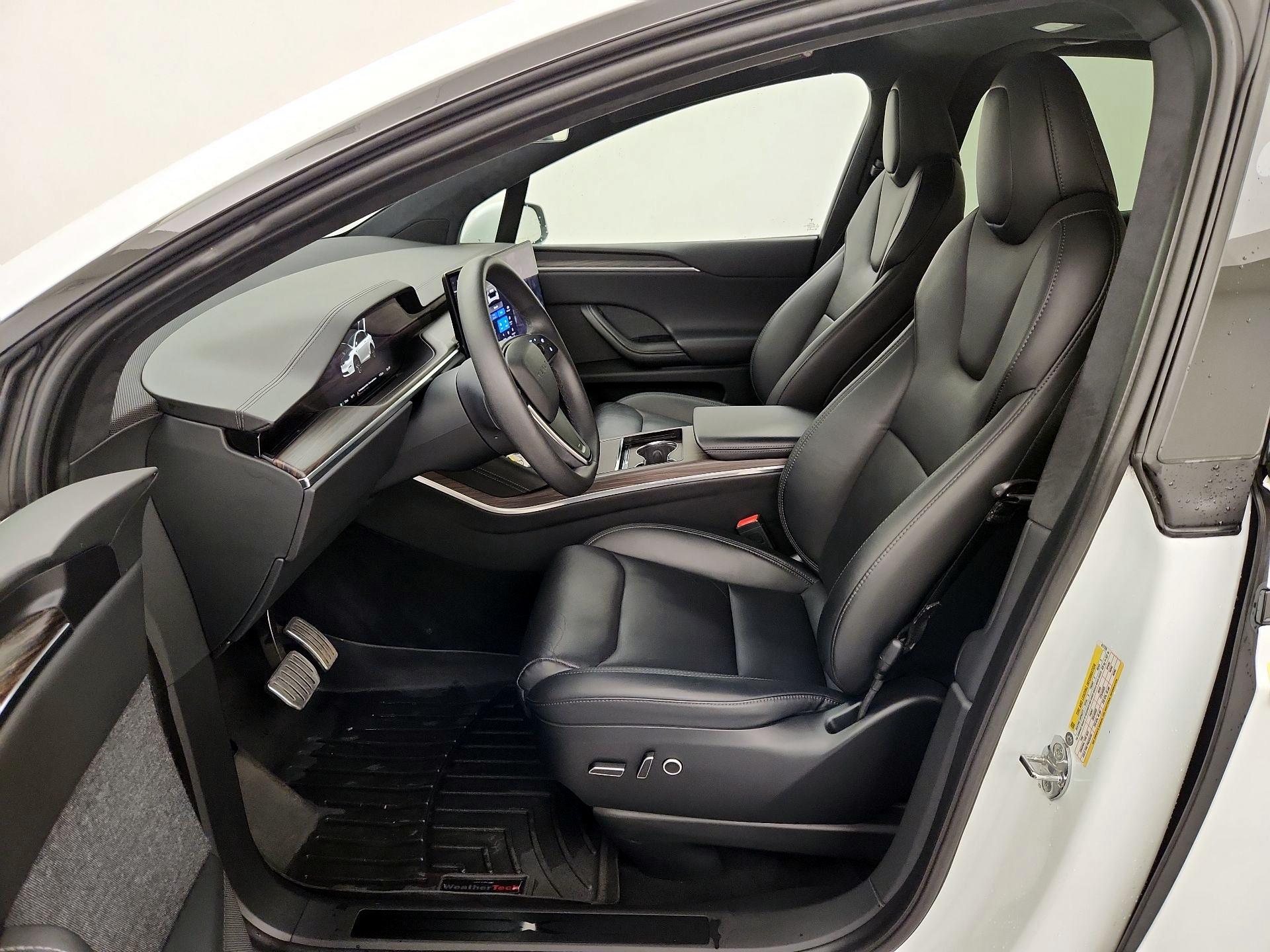 Thumbnail: 2023 Tesla Model X - 11