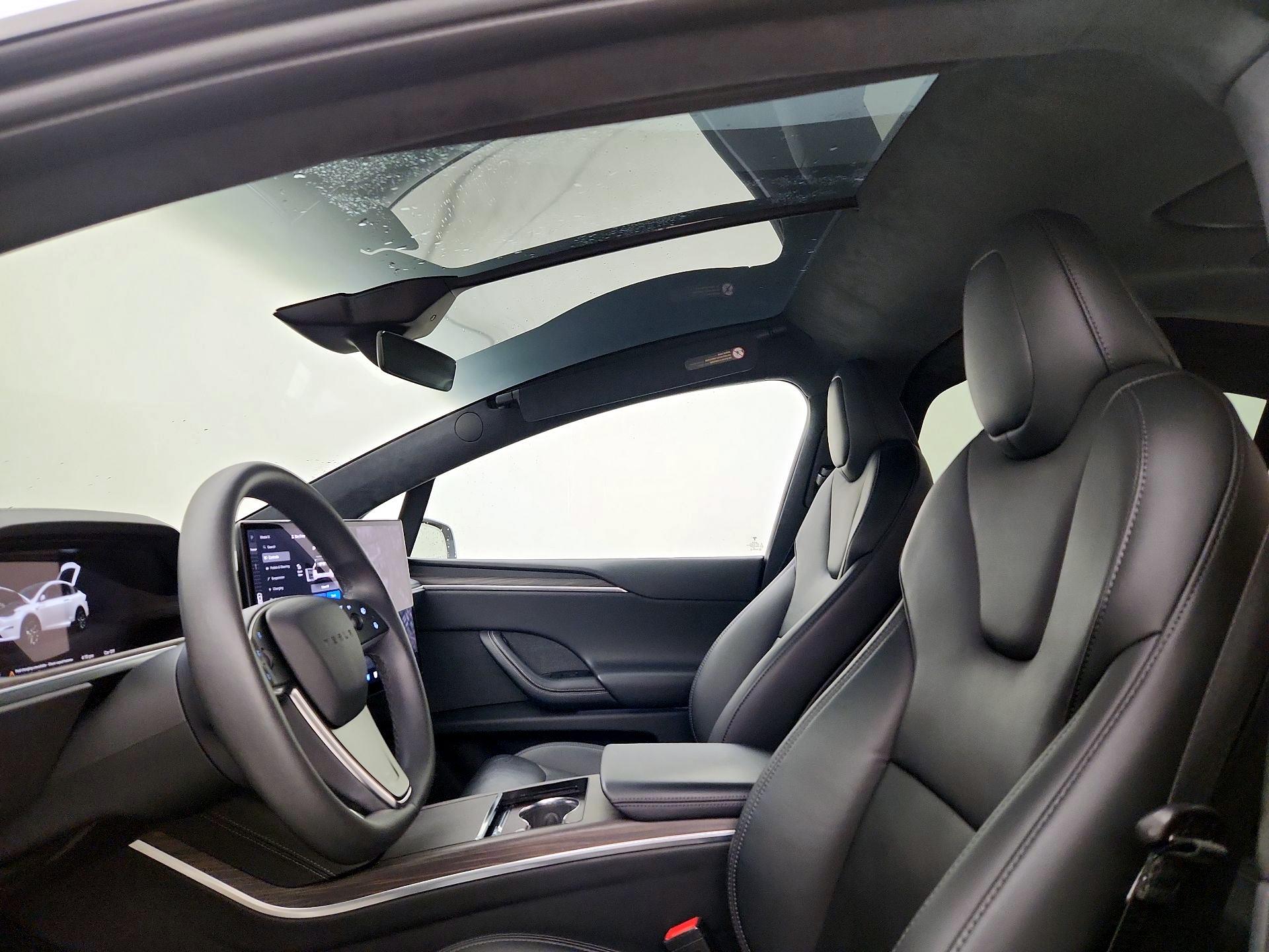 Thumbnail: 2023 Tesla Model X - 19