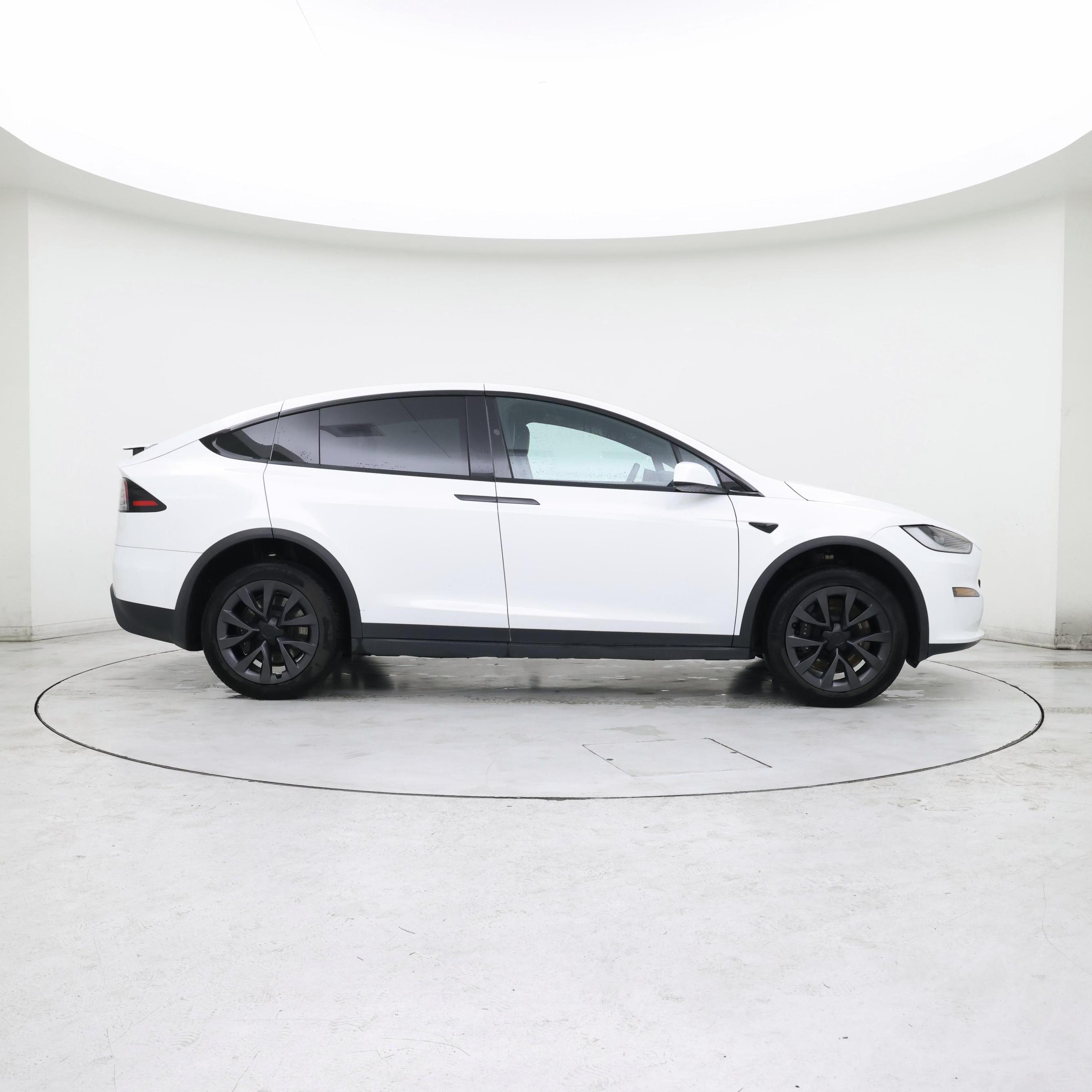 Thumbnail: 2023 Tesla Model X - 7