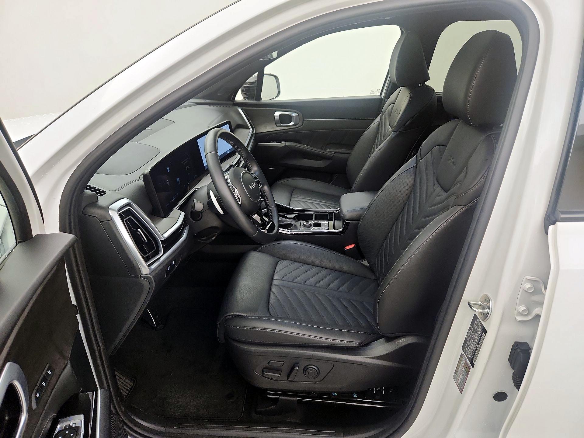 Thumbnail: 2025 Kia Sorento - 11