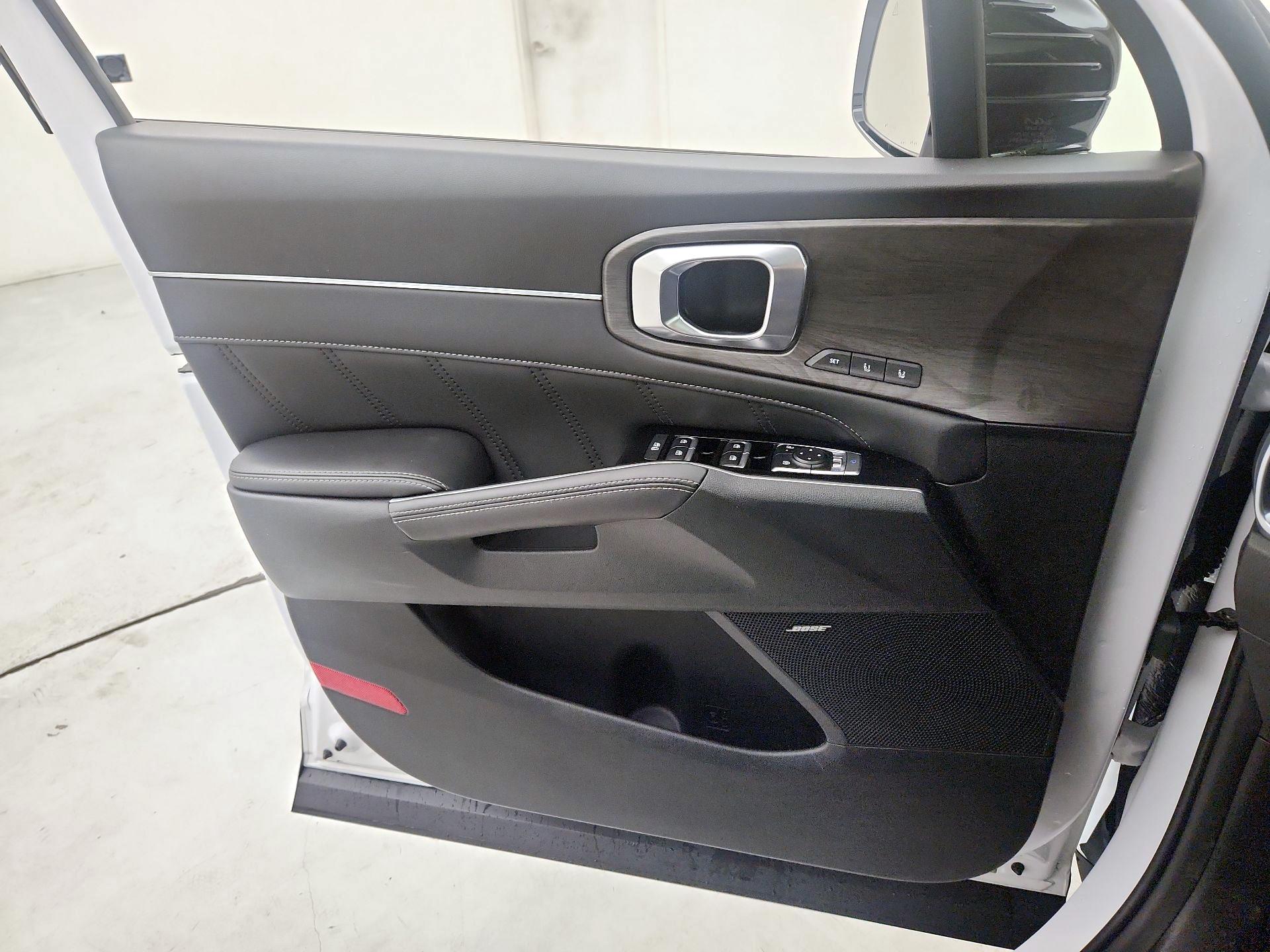 Thumbnail: 2025 Kia Sorento - 12