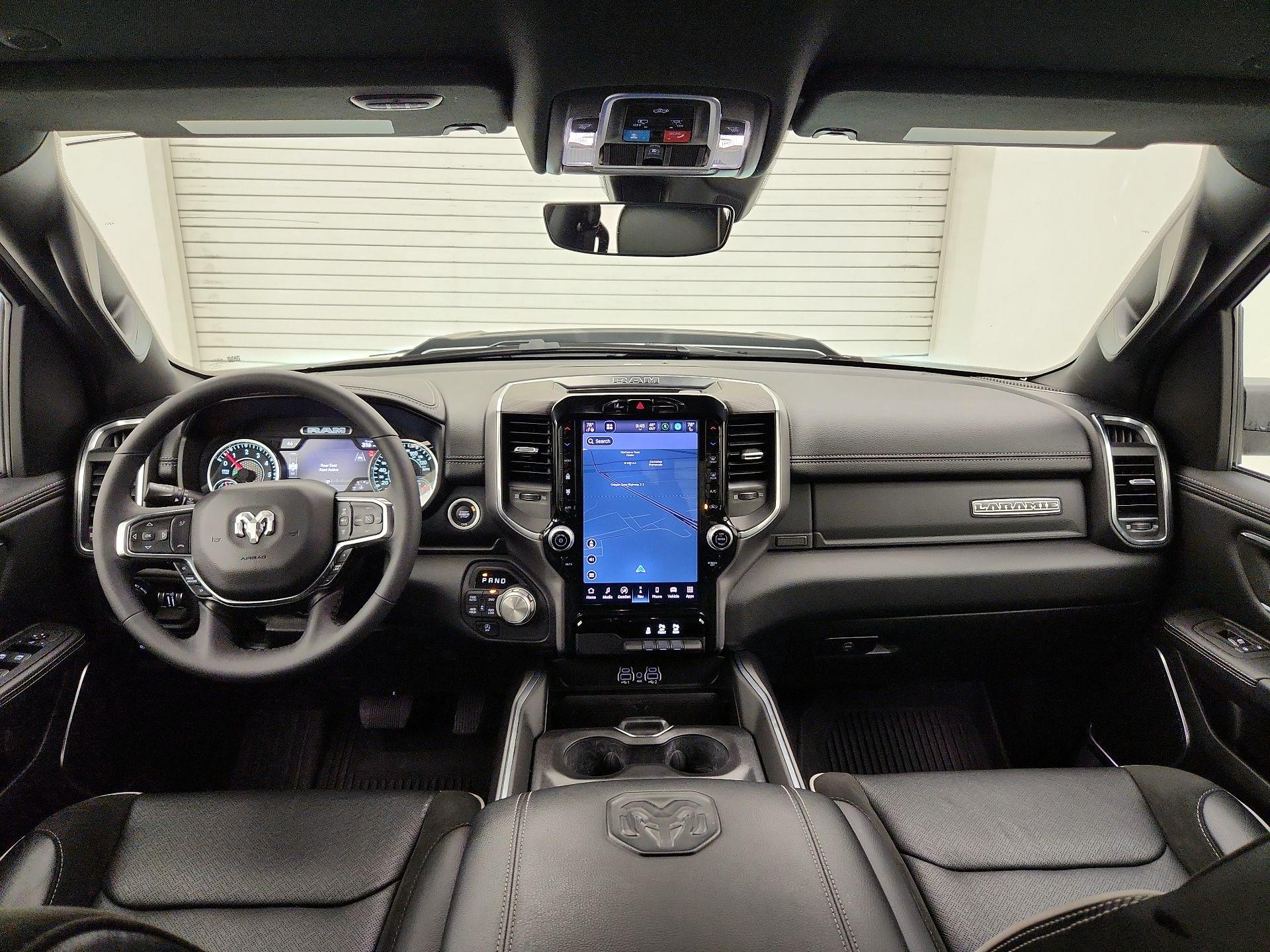 Thumbnail: 2025 RAM 1500 - 9