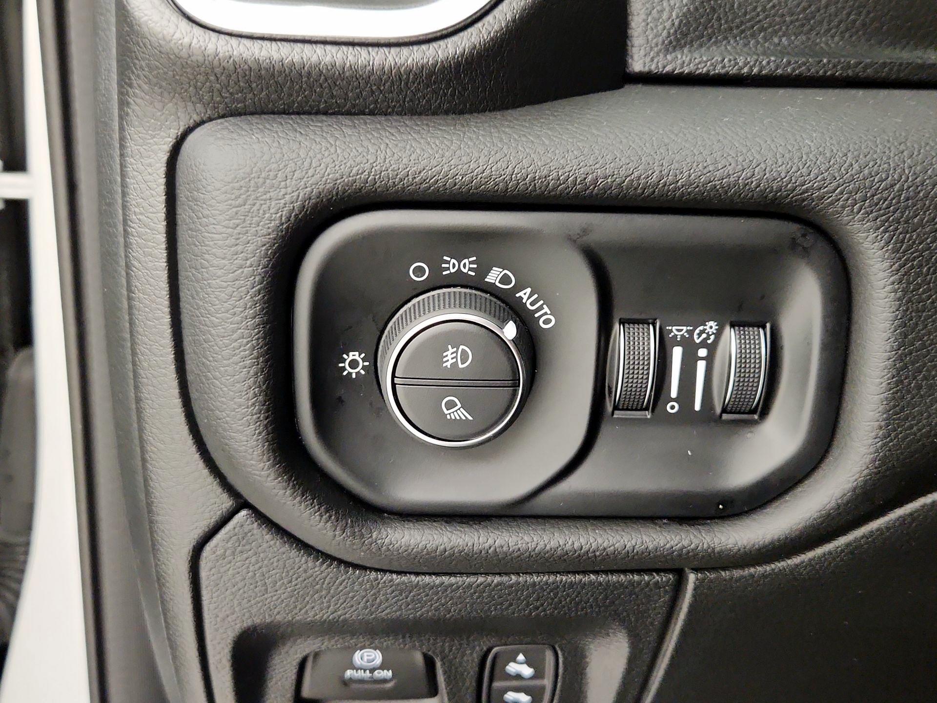 Thumbnail: 2025 RAM 1500 - 13