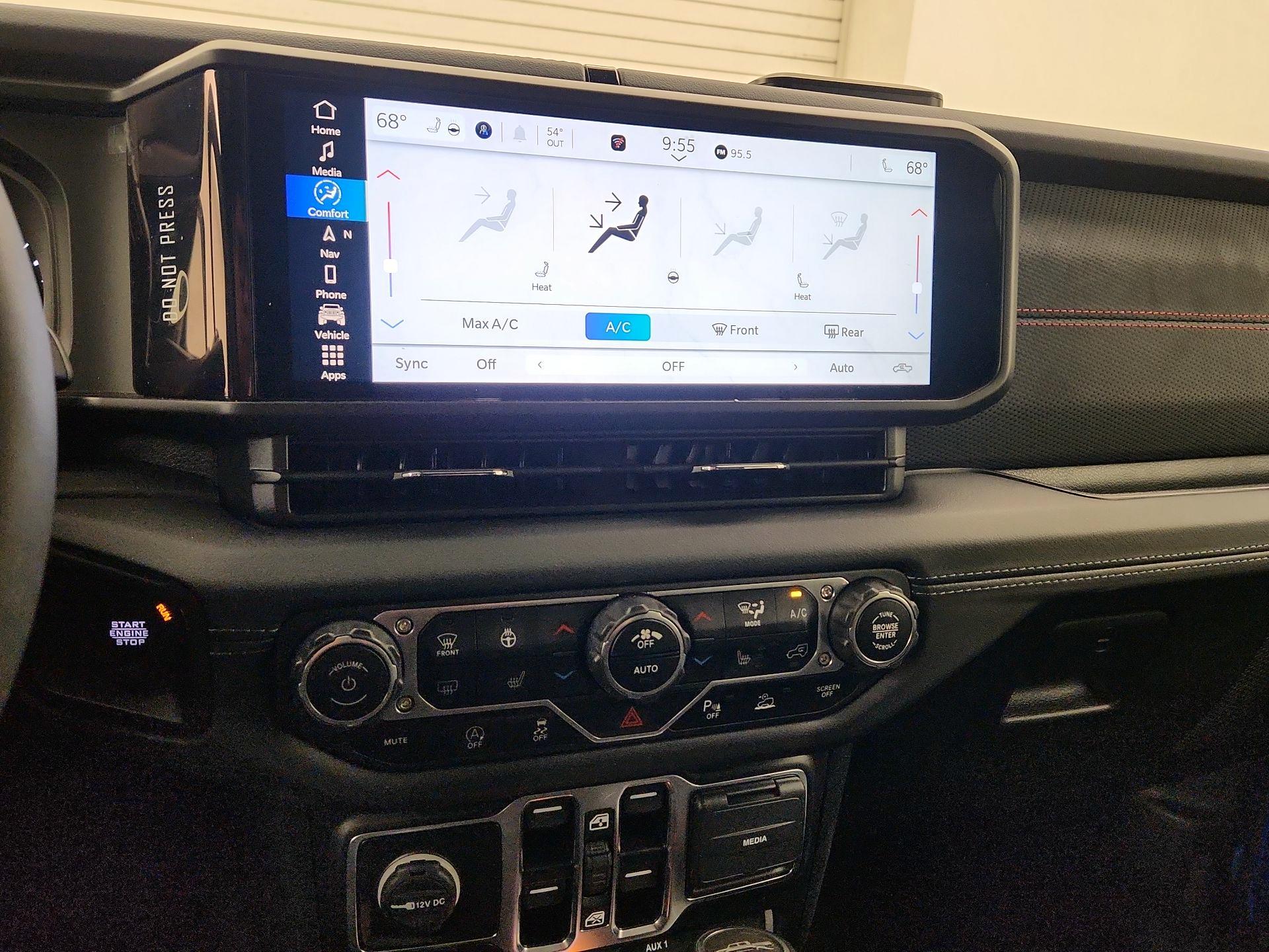 Thumbnail: 2024 Jeep Gladiator - 17