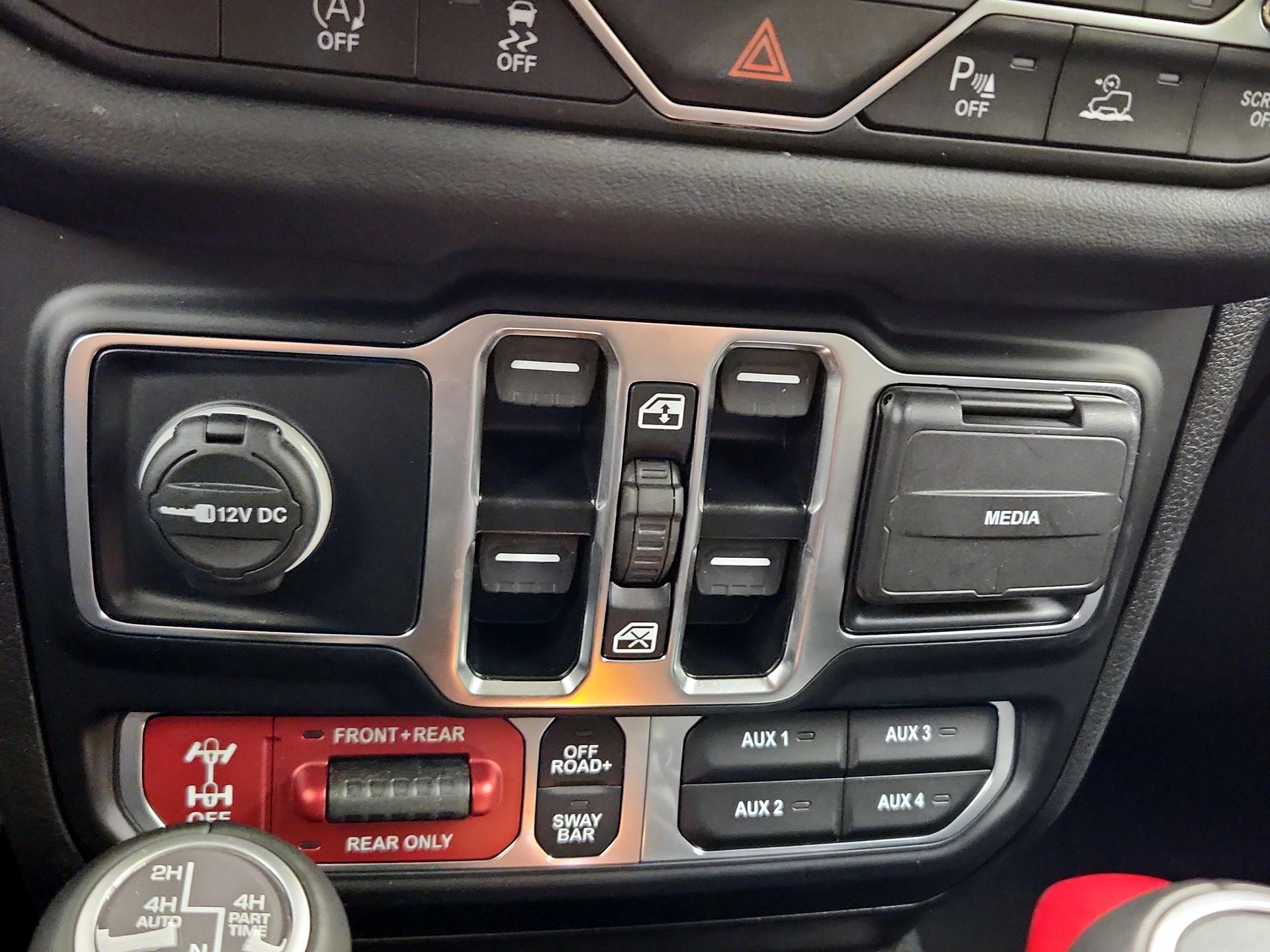 Thumbnail: 2024 Jeep Gladiator - 19