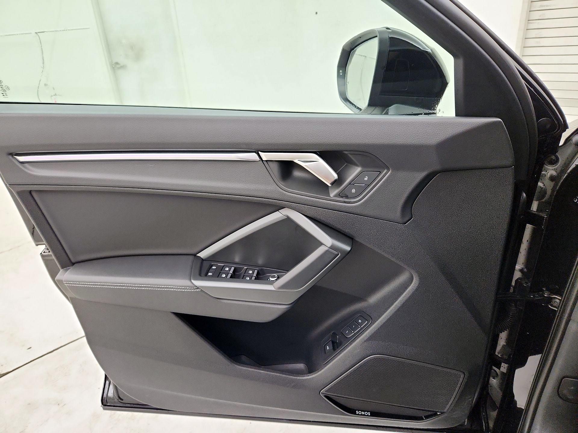 Thumbnail: 2024 Audi Q3 - 12