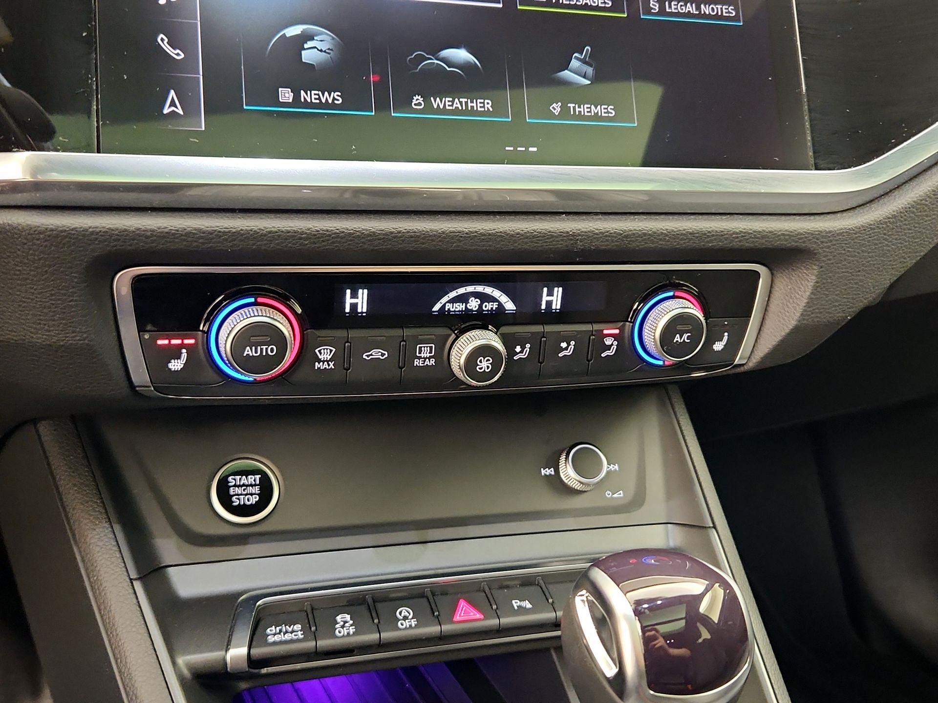 Thumbnail: 2024 Audi Q3 - 17