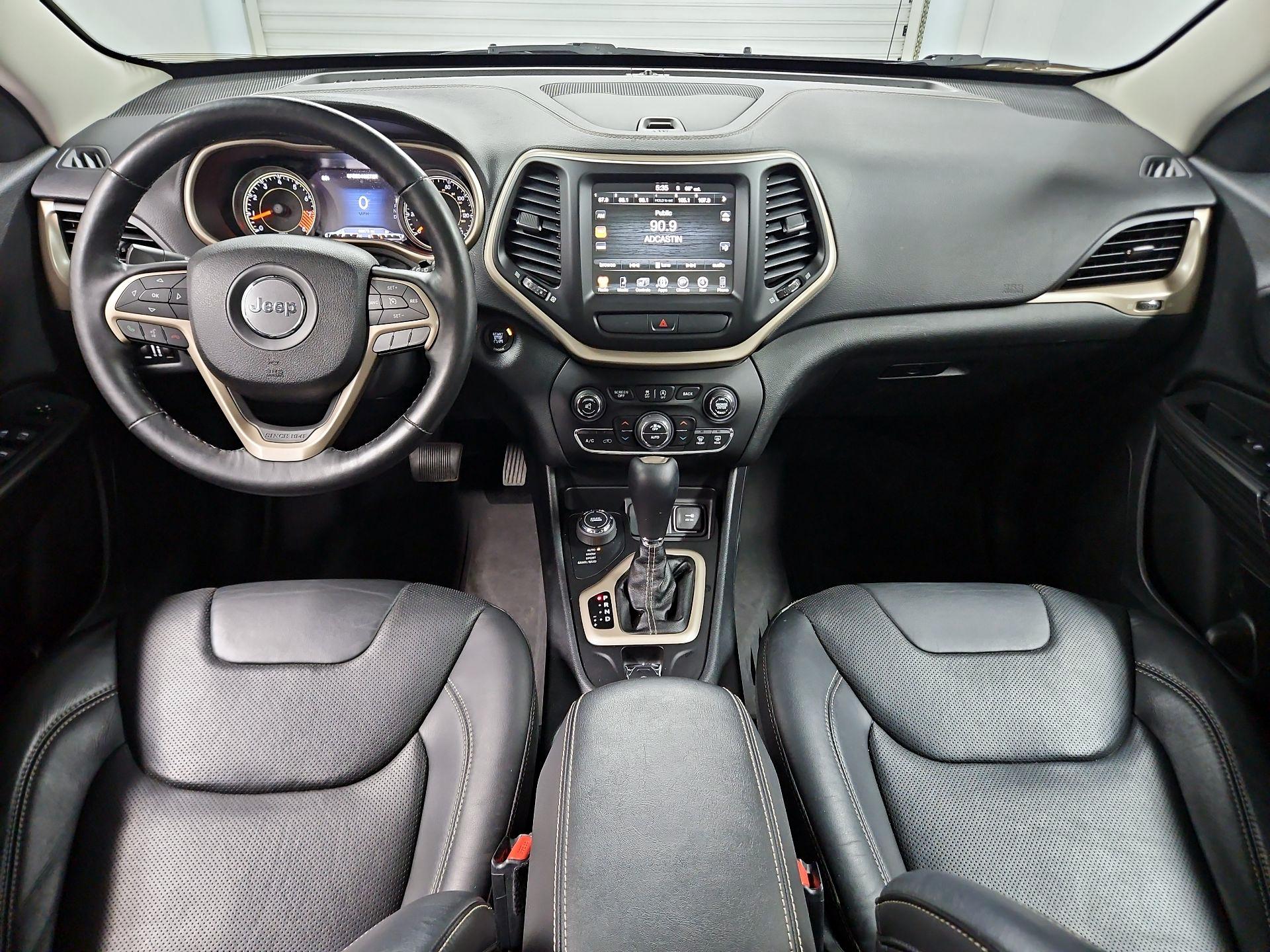 Thumbnail: 2015 Jeep Cherokee - 9