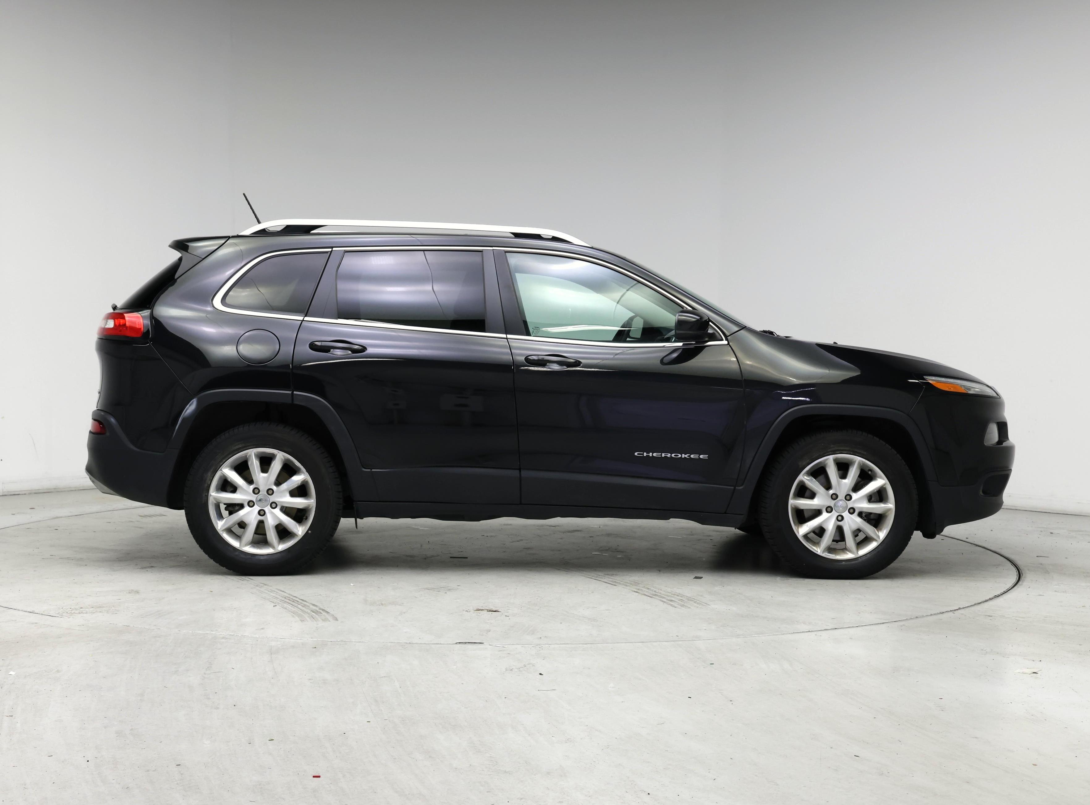 Thumbnail: 2015 Jeep Cherokee - 7