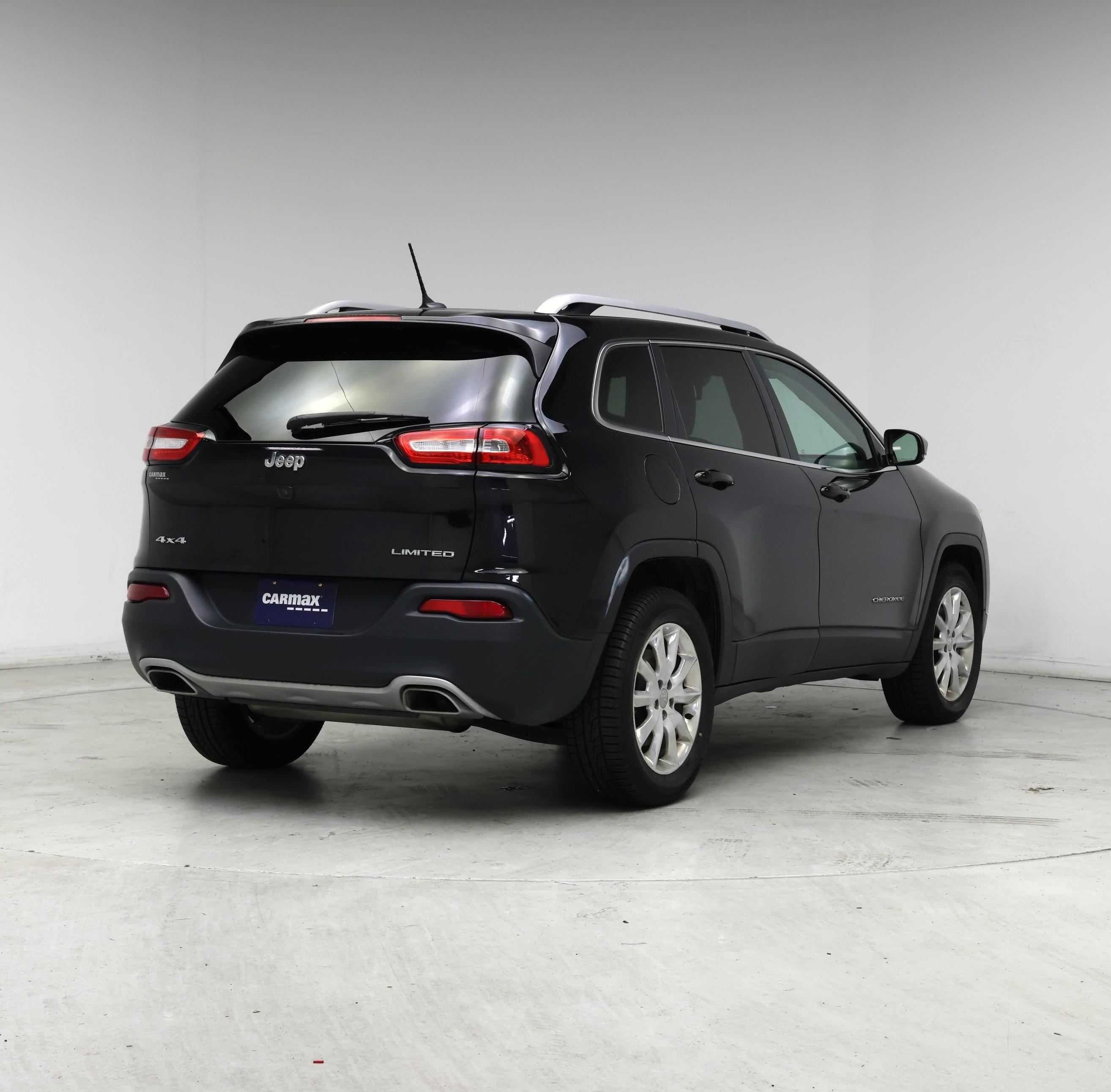 Thumbnail: 2015 Jeep Cherokee - 8