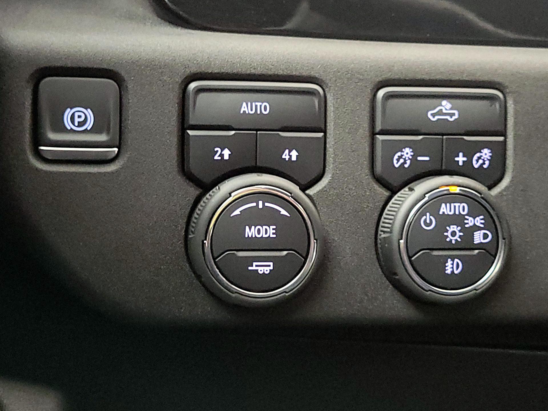 Thumbnail: 2024 Chevrolet Silverado 1500 - 13