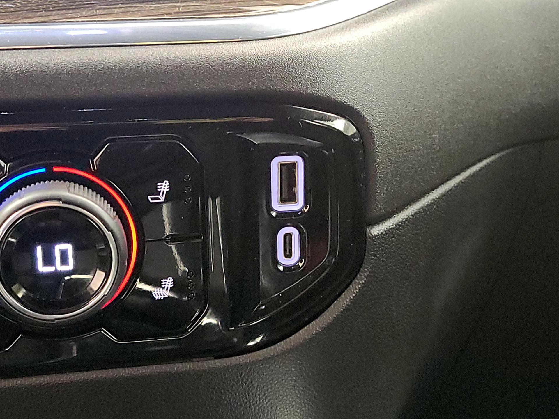 Thumbnail: 2024 Chevrolet Silverado 1500 - 19