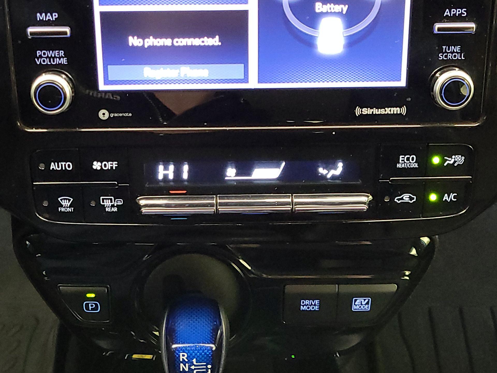 Thumbnail: 2022 Toyota Prius - 17