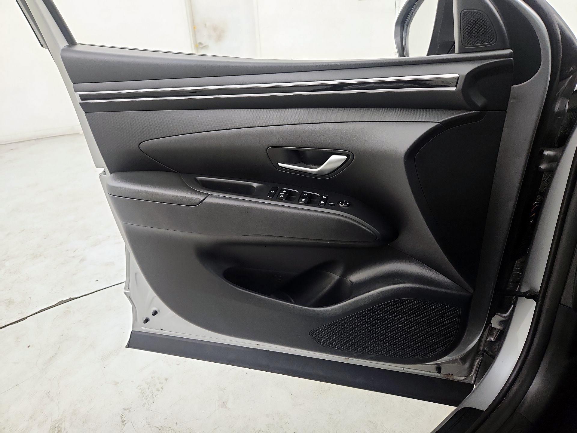 Thumbnail: 2022 Hyundai Tucson - 12