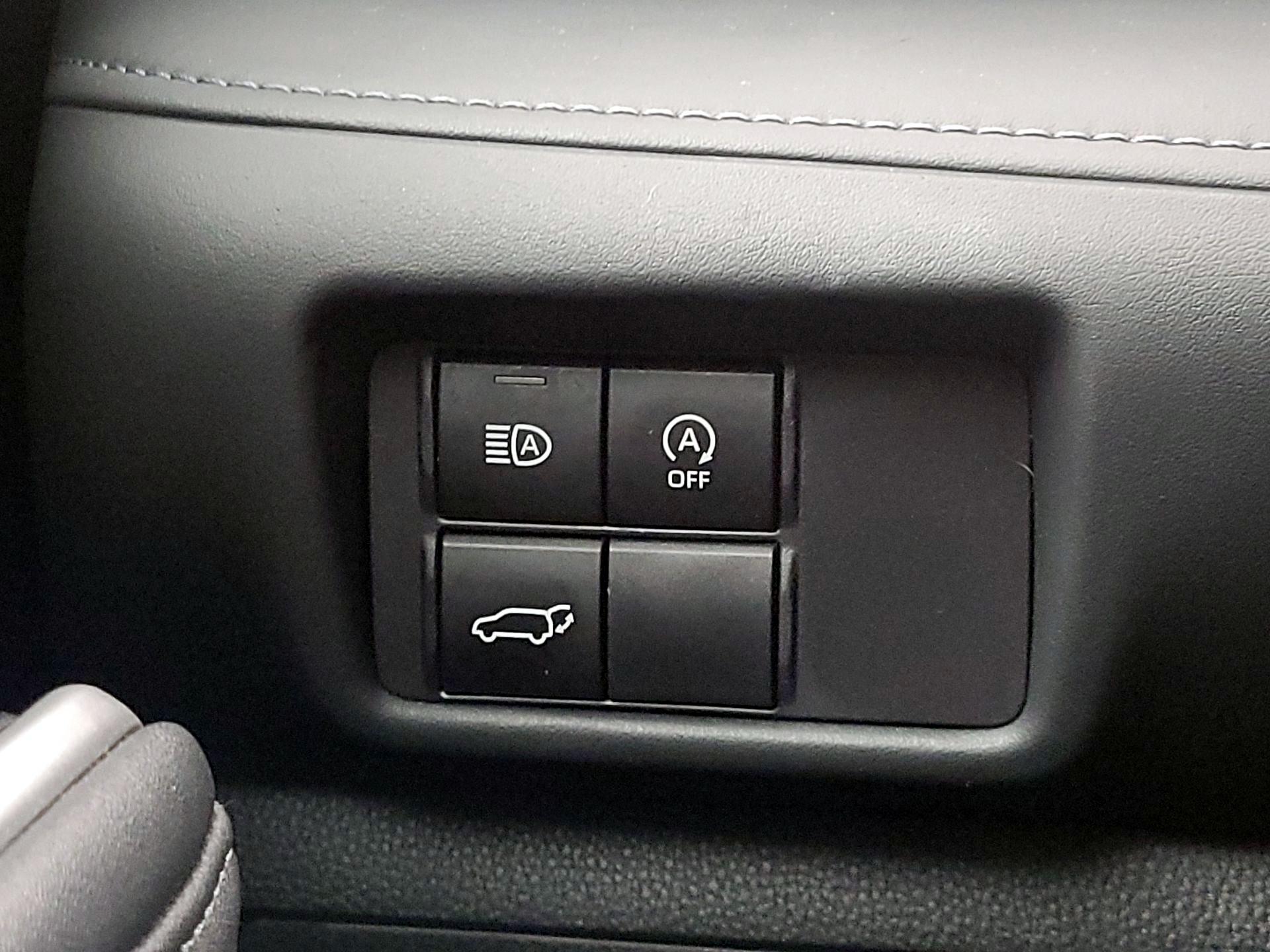 Thumbnail: 2023 Toyota Highlander - 13