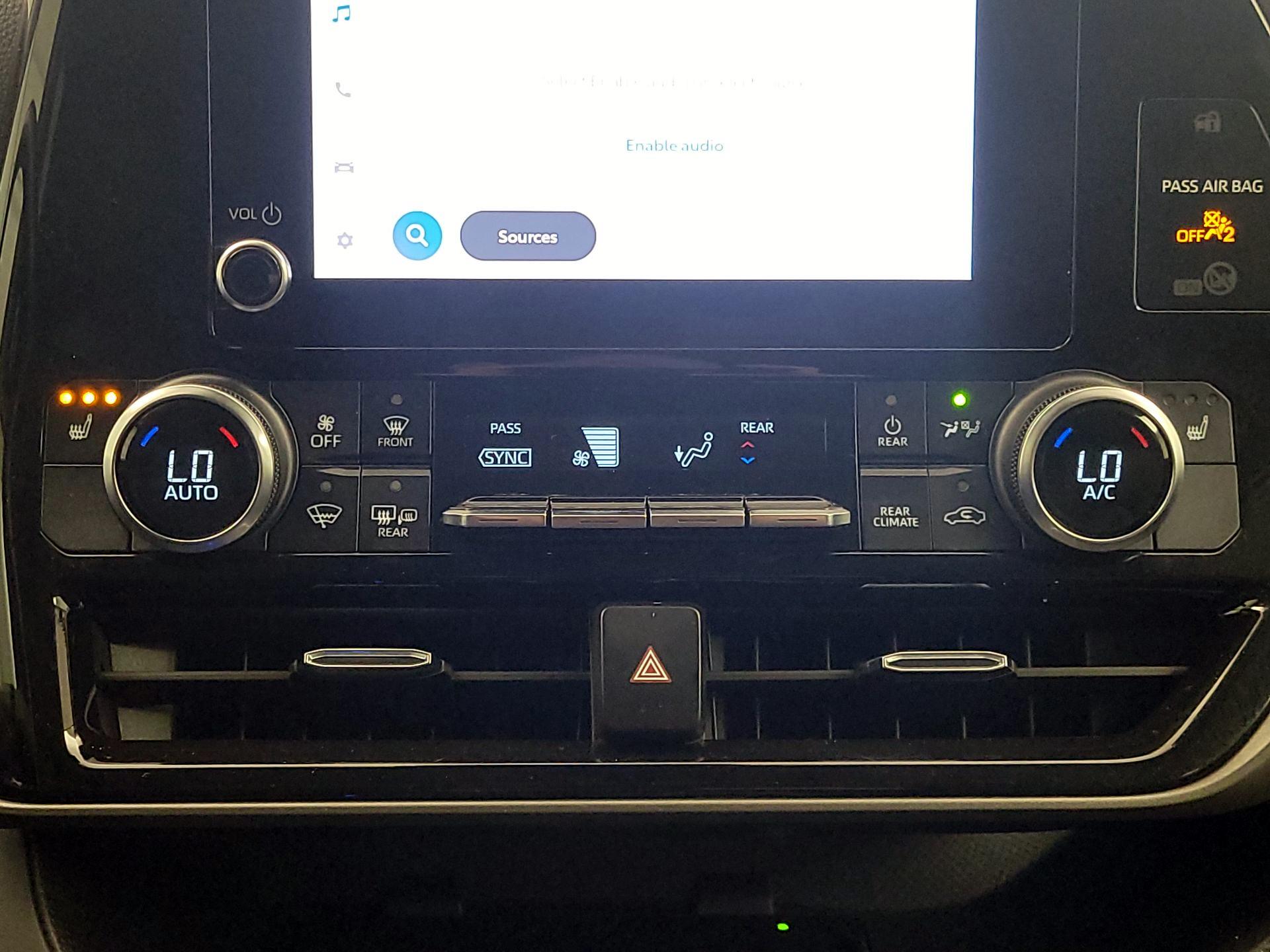 Thumbnail: 2023 Toyota Highlander - 17